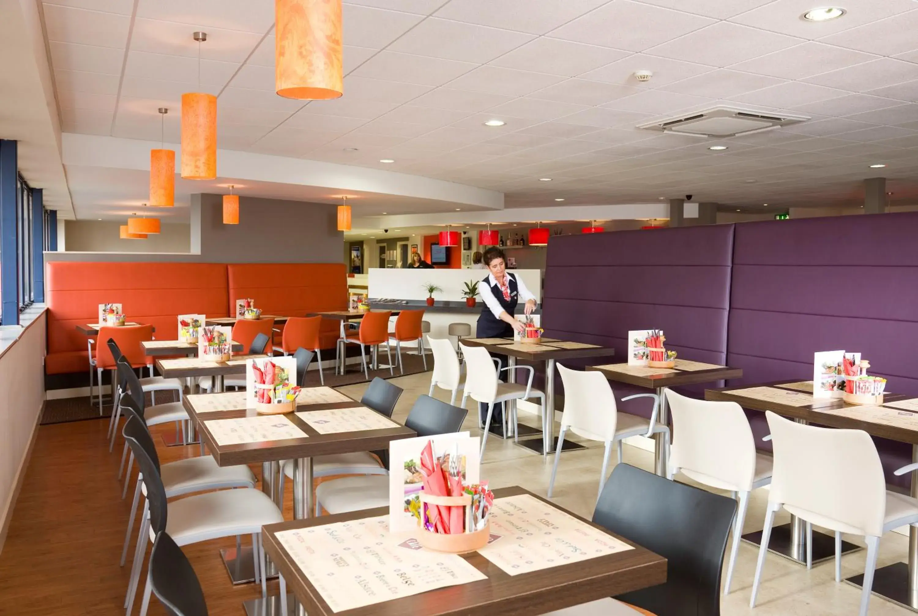 Restaurant/Places to Eat in Ibis Dublin Hotel