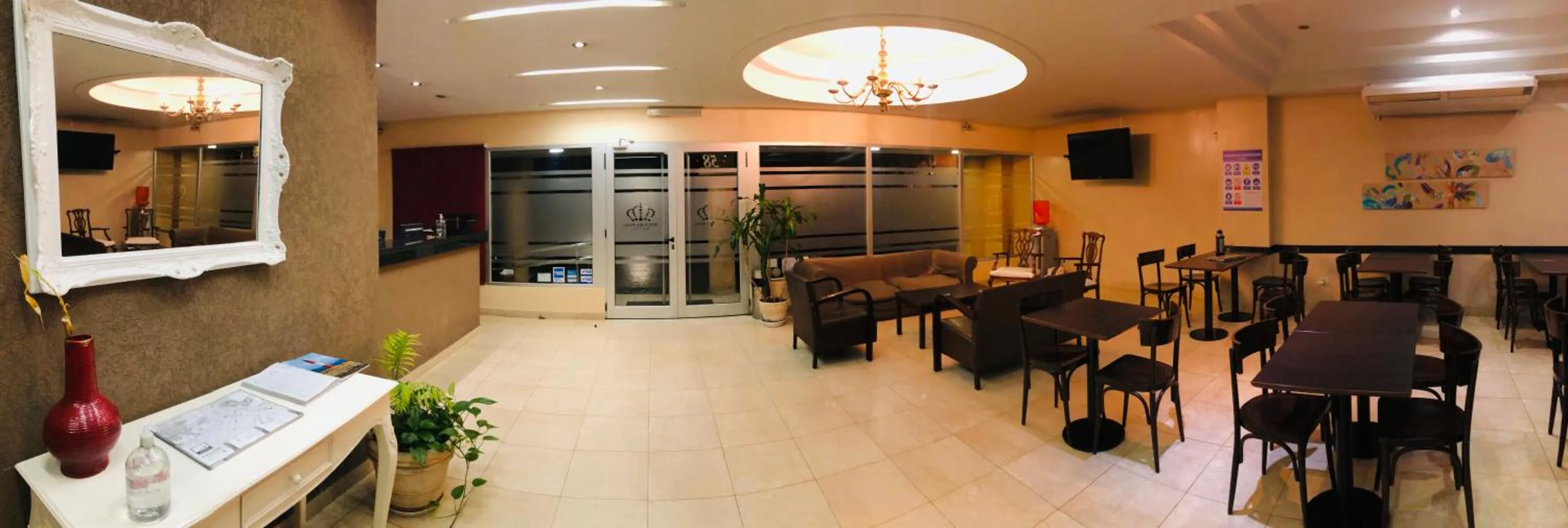 Lobby or reception in Destino Real Hotel