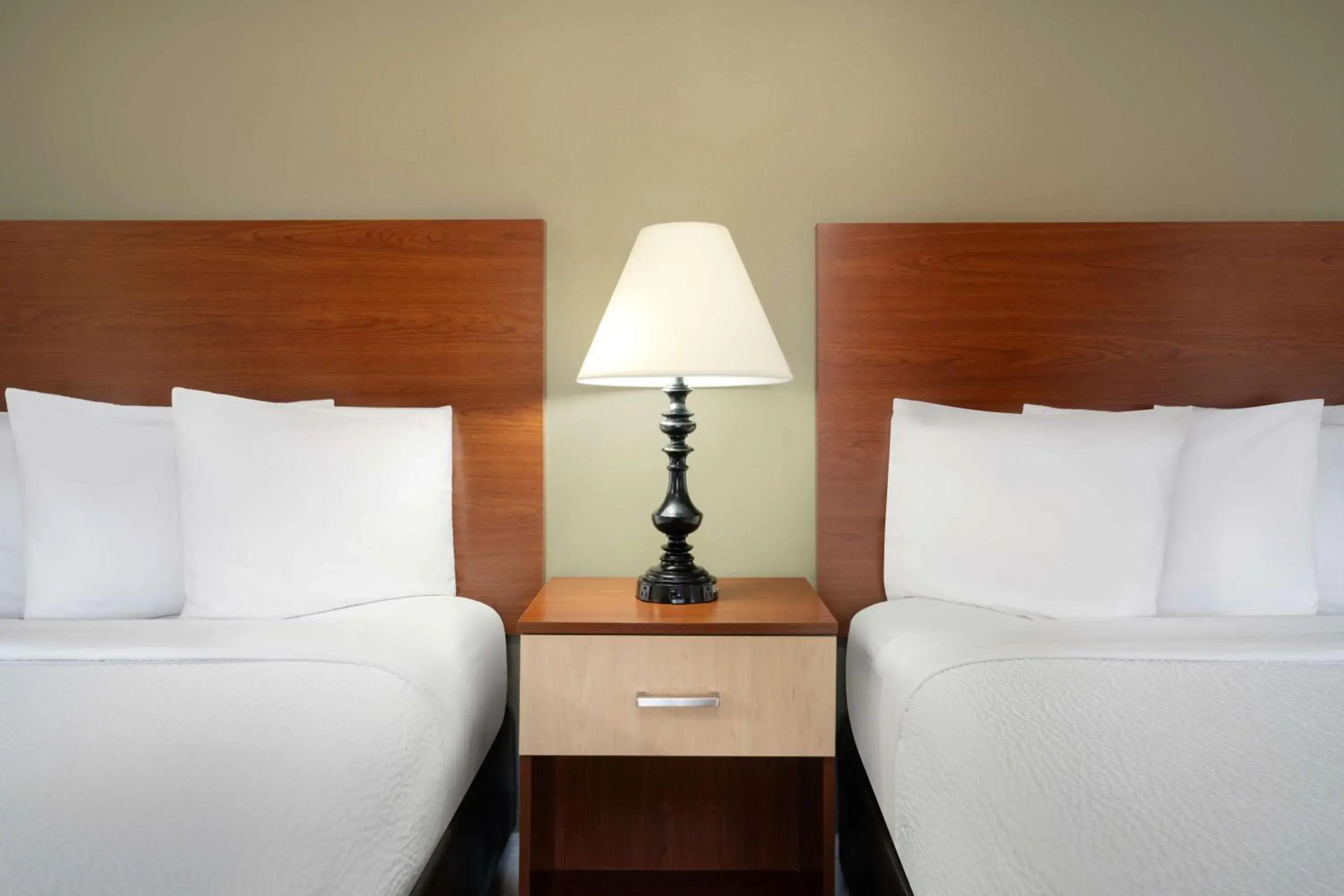 Photo of the whole room, Bed in Best Western Red Hills Photo of the whole room, Bed in Best Western Red Hills