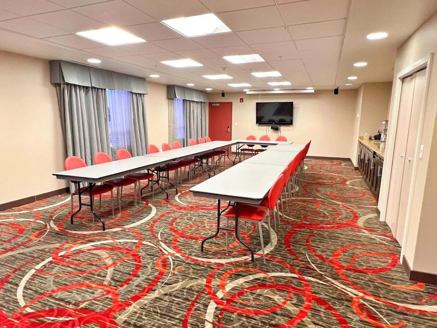 Meeting/conference room in Chateau Inn & Suites Bonnyville