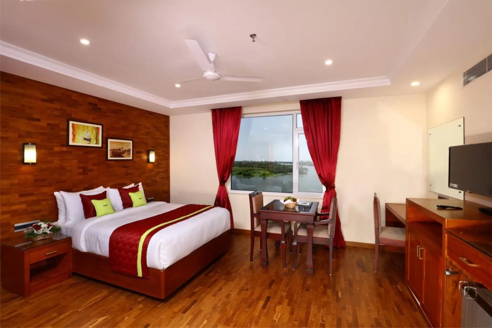 Bed in JVK Park Hotel