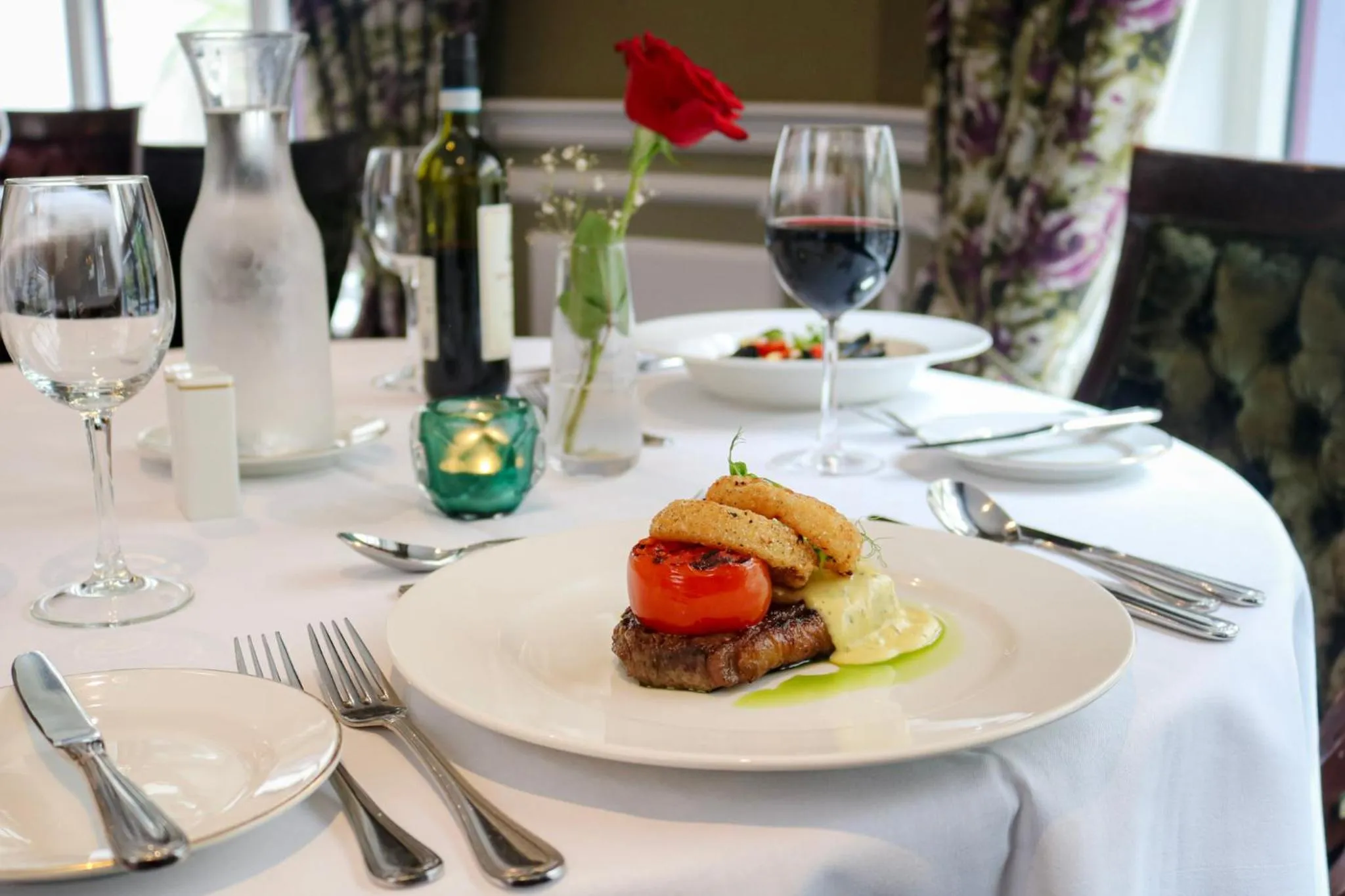 Dining area in The Rose Hotel