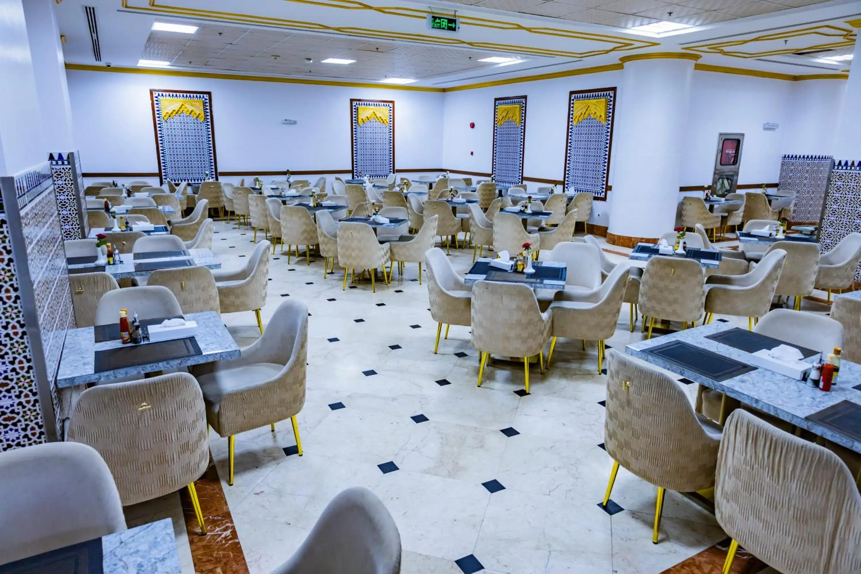 Restaurant/places to eat in Al Ritz Al Madinah Restaurant/places to eat in Al Ritz Al Madinah