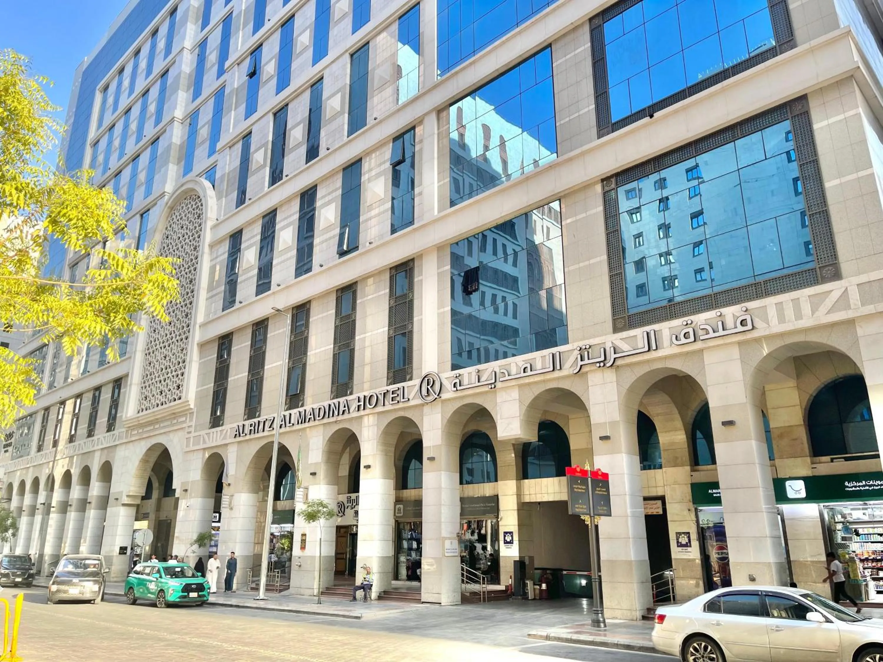 Property building in Al Ritz Al Madinah