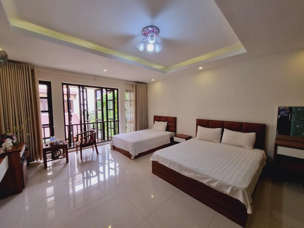 Bed in Halong And Me