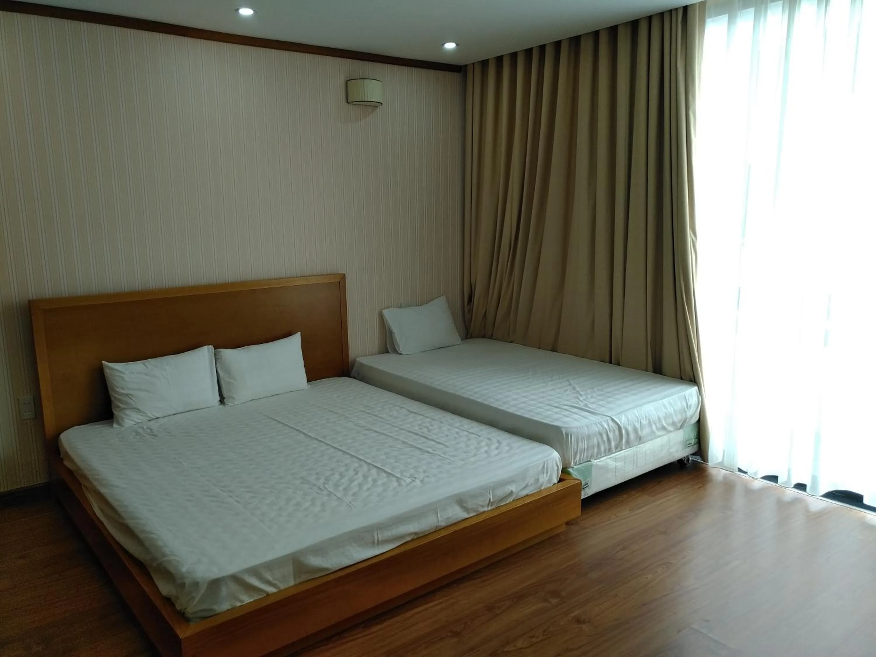 bunk bed, Bed in Halong And Me