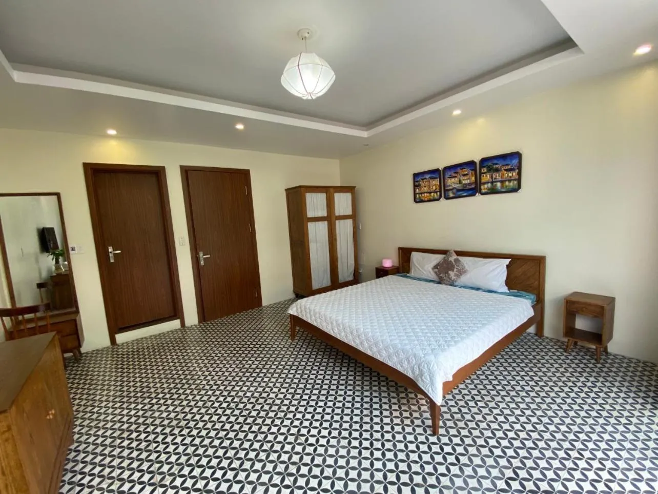 Bed in Halong And Me