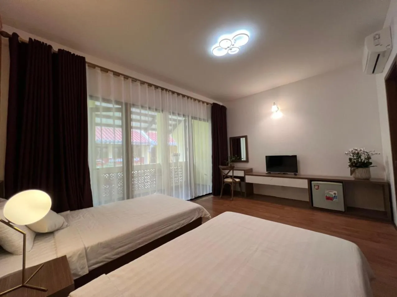 Bed in Halong And Me