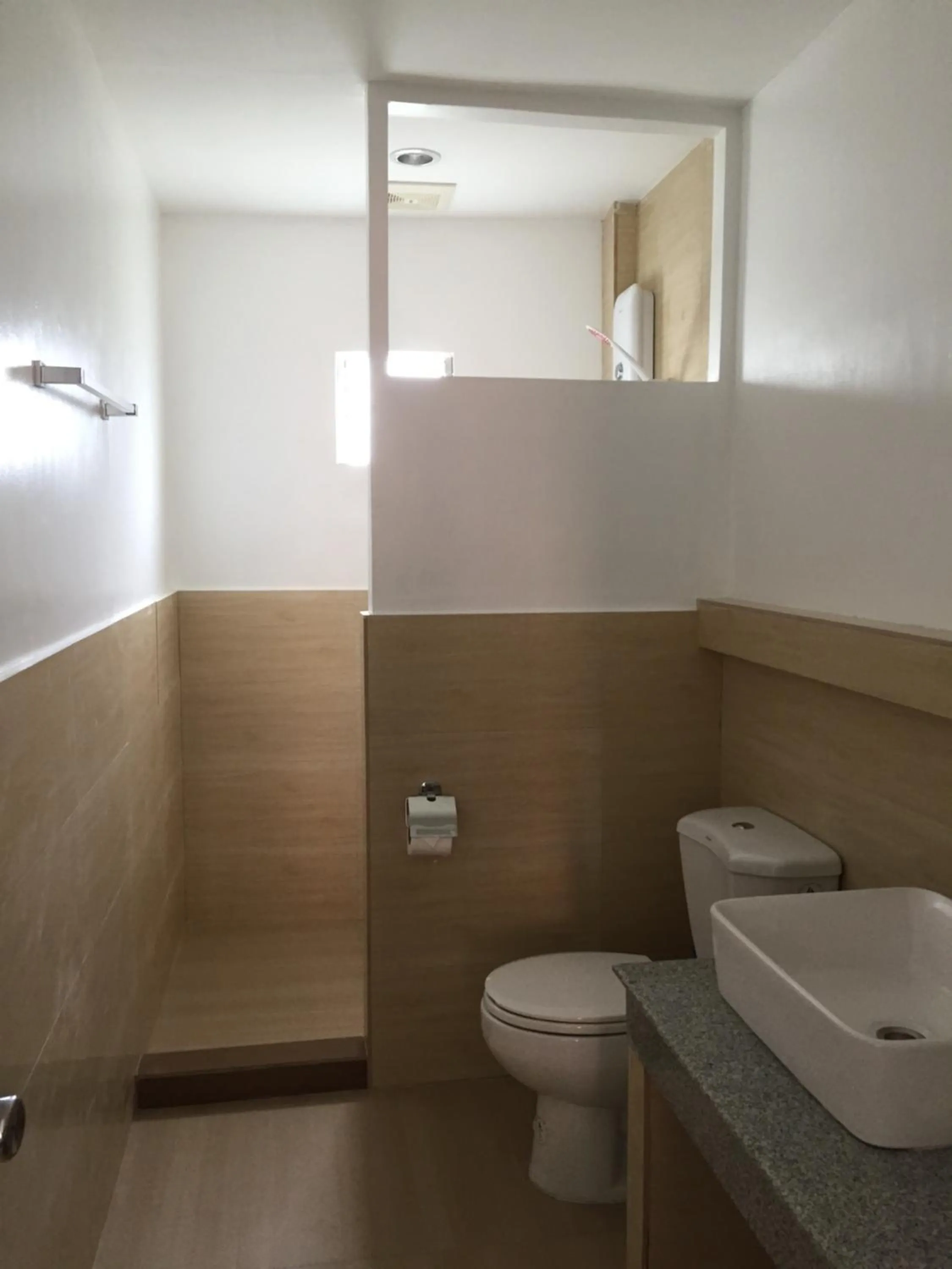 Heartland Hotel Serviced Rooms & Apartments.