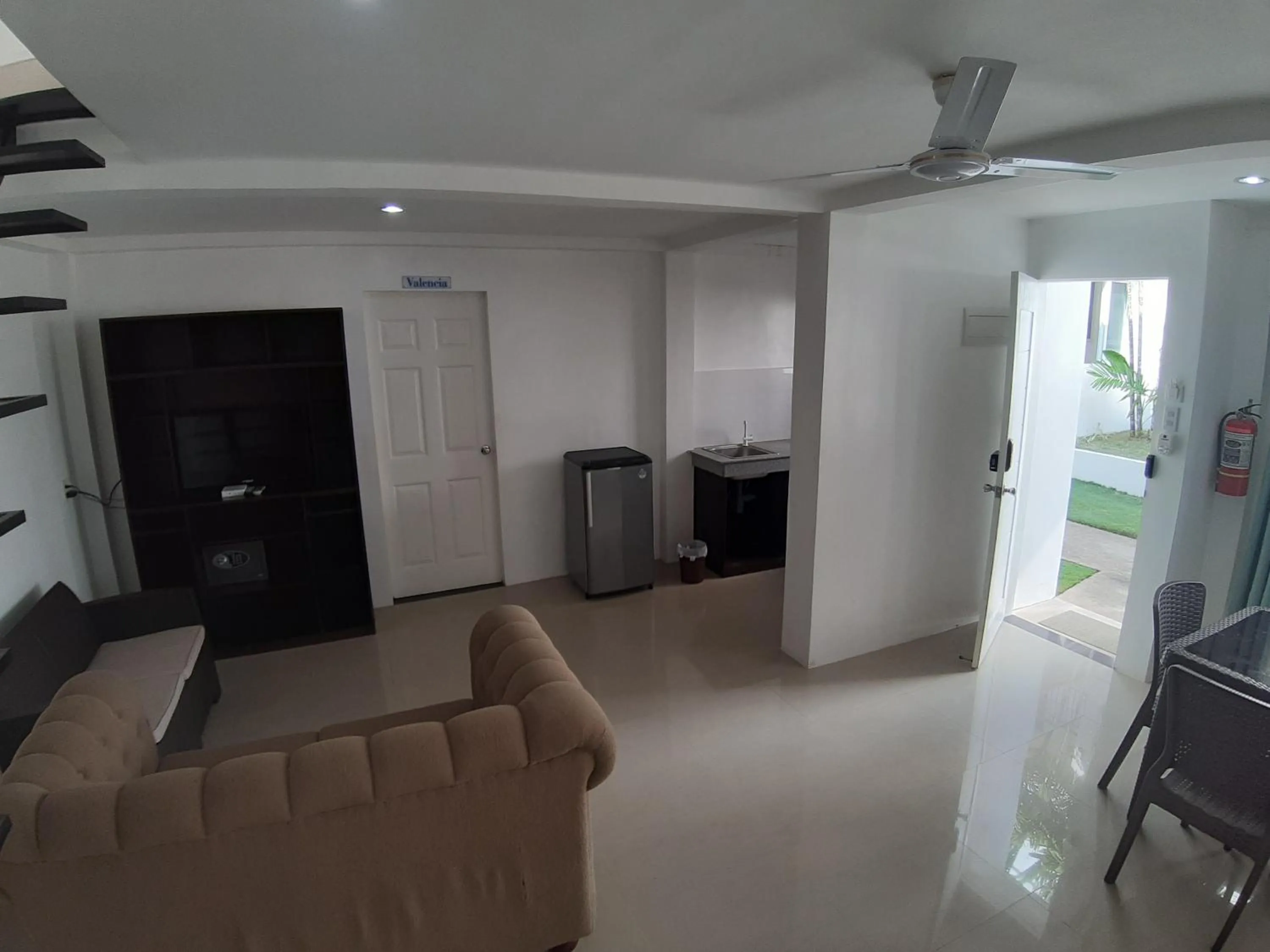 Heartland Hotel Serviced Rooms & Apartments.