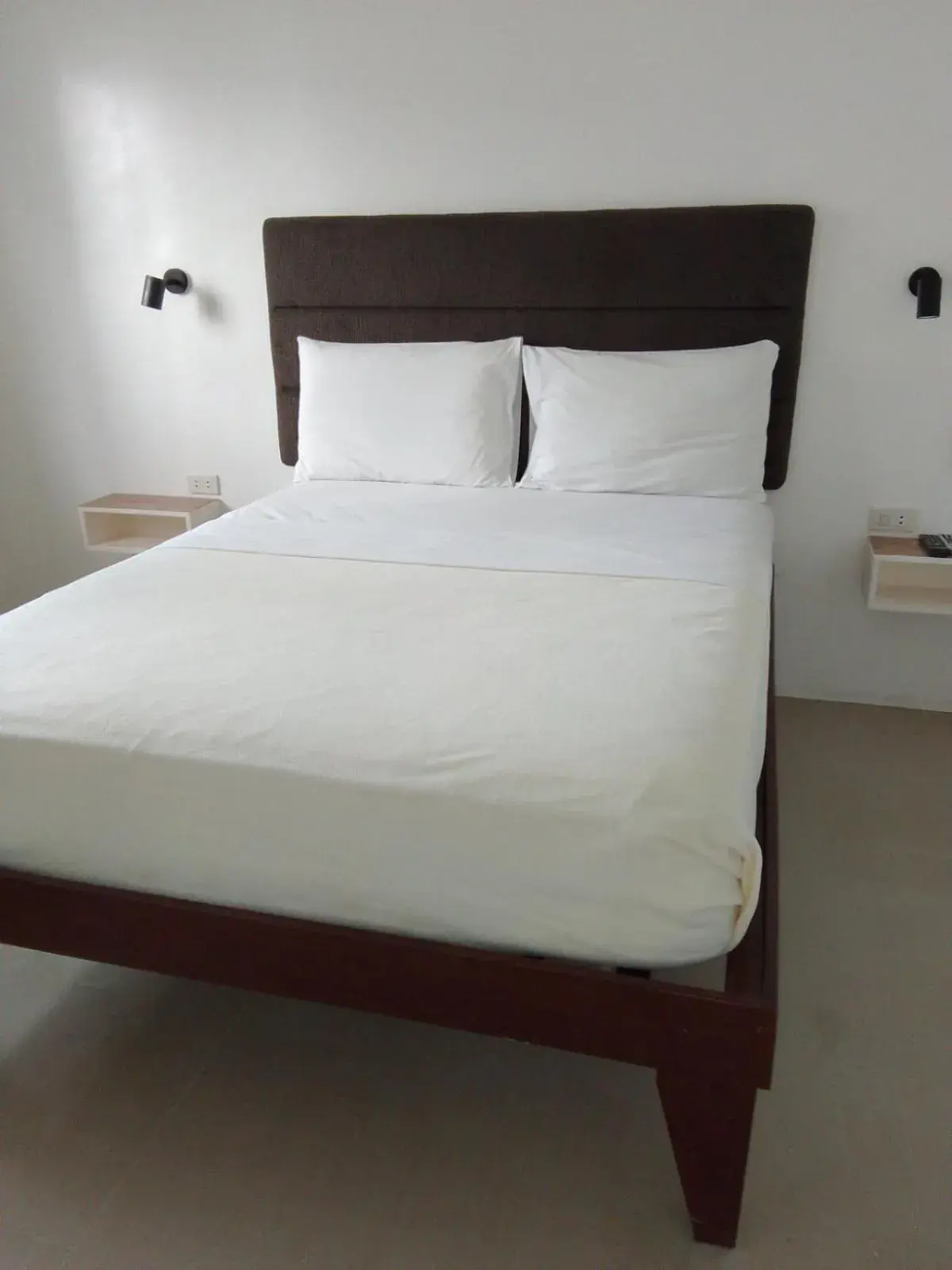 Bed in Heartland Hotel Serviced Rooms & Apartments. Bed in Heartland Hotel Serviced Rooms & Apartments.