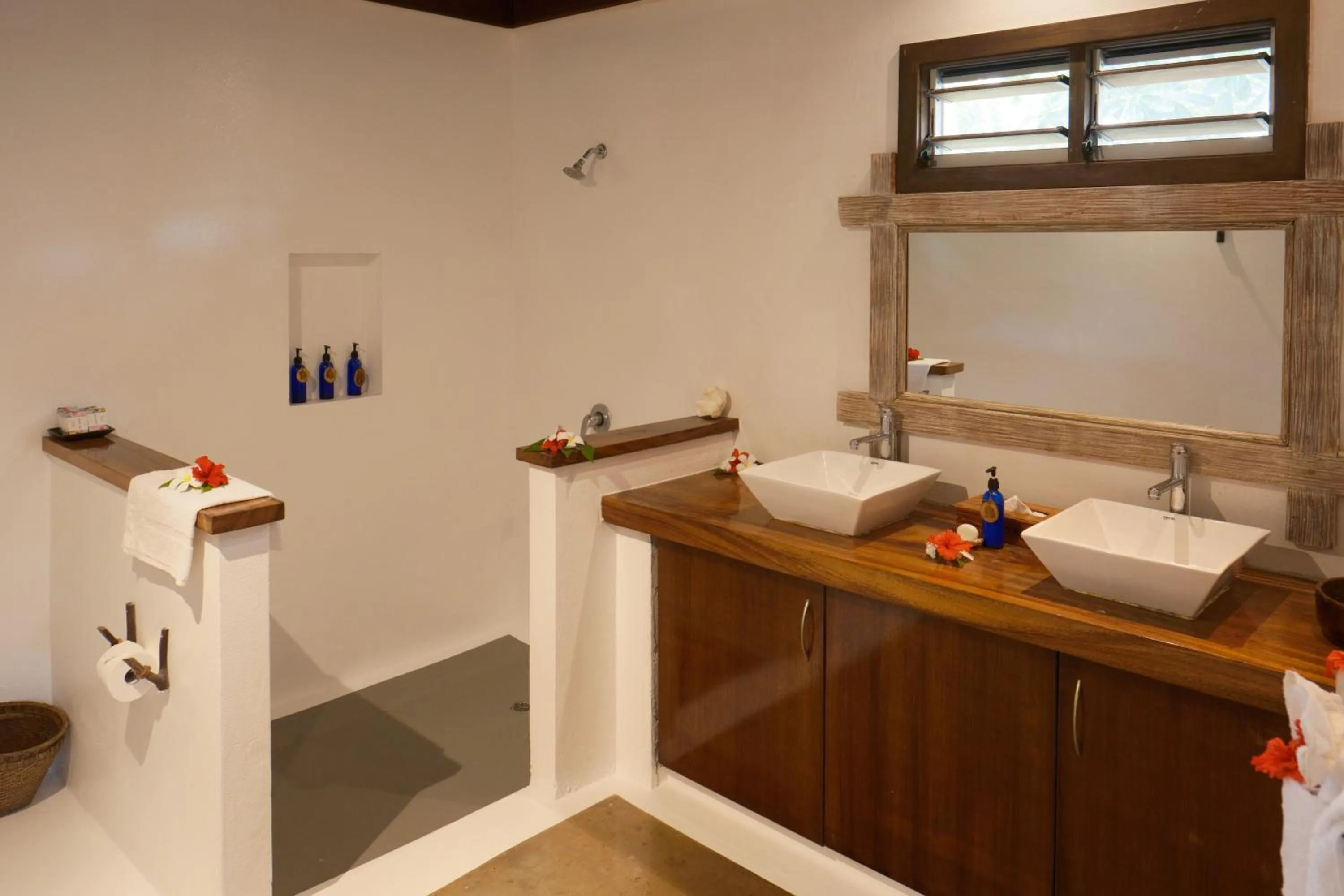 Bathroom in Navutu Stars Resort