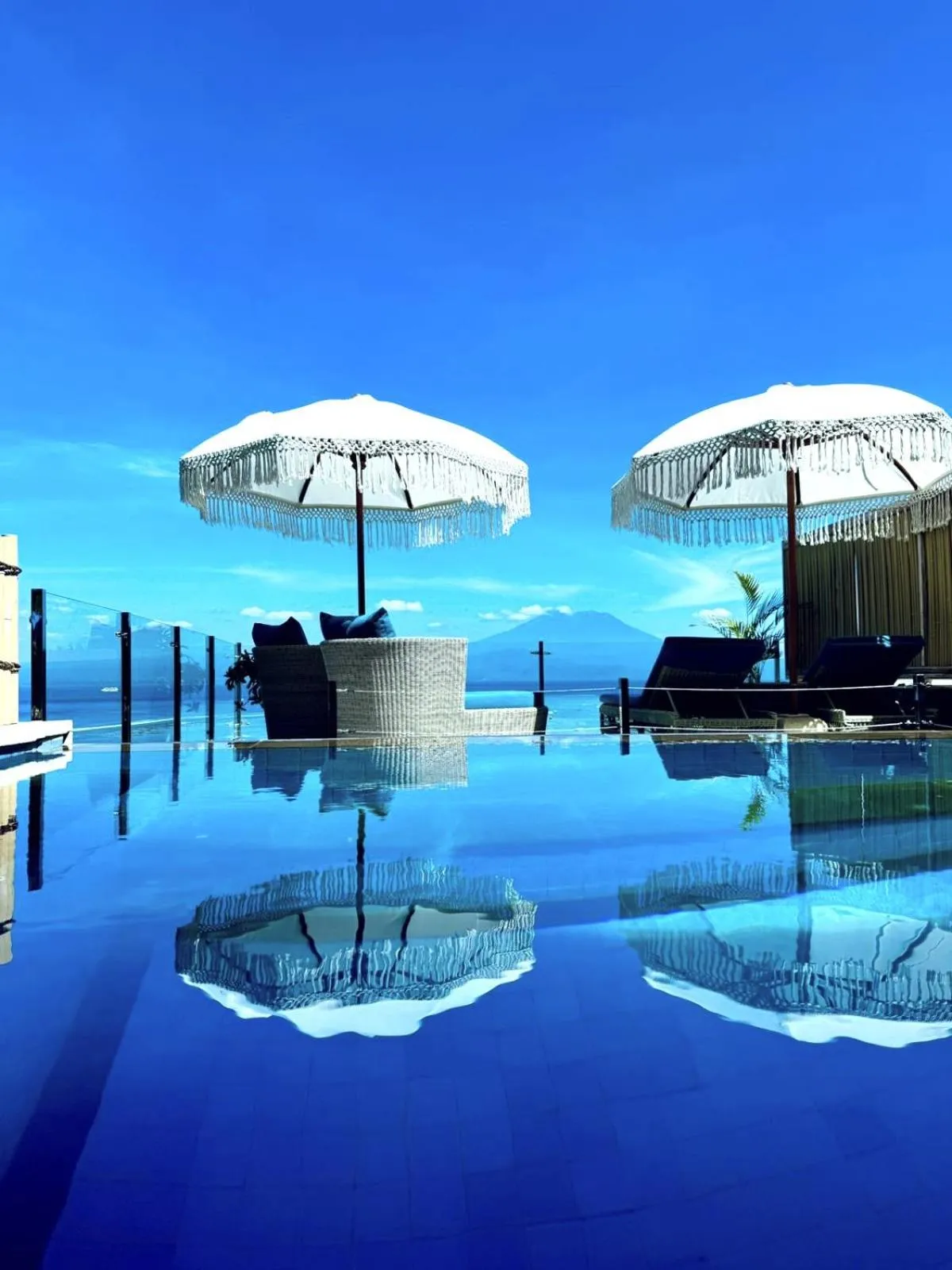 Swimming pool in Lembongan Harmony Villas