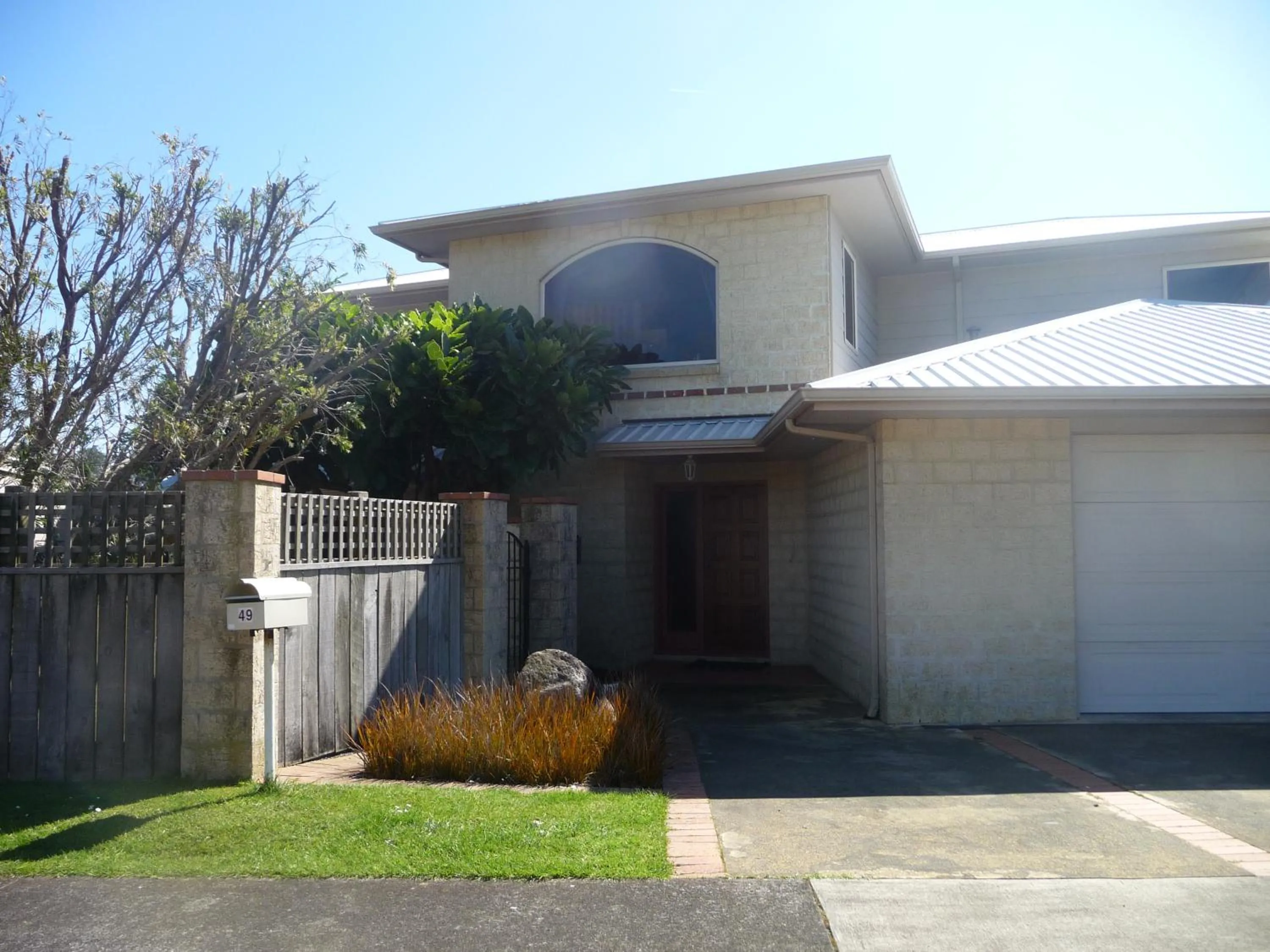 Property building in 49 on Jans Beach Break