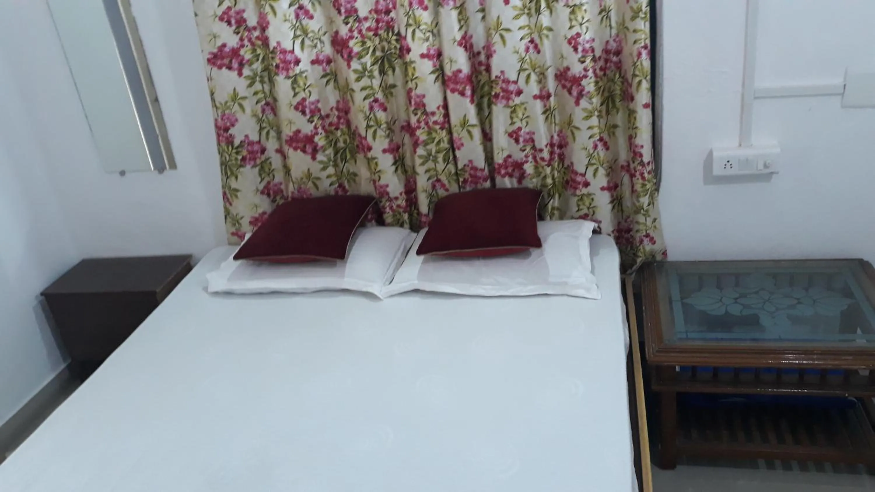 Bedroom, Bed in Gurukrupa Bunglow