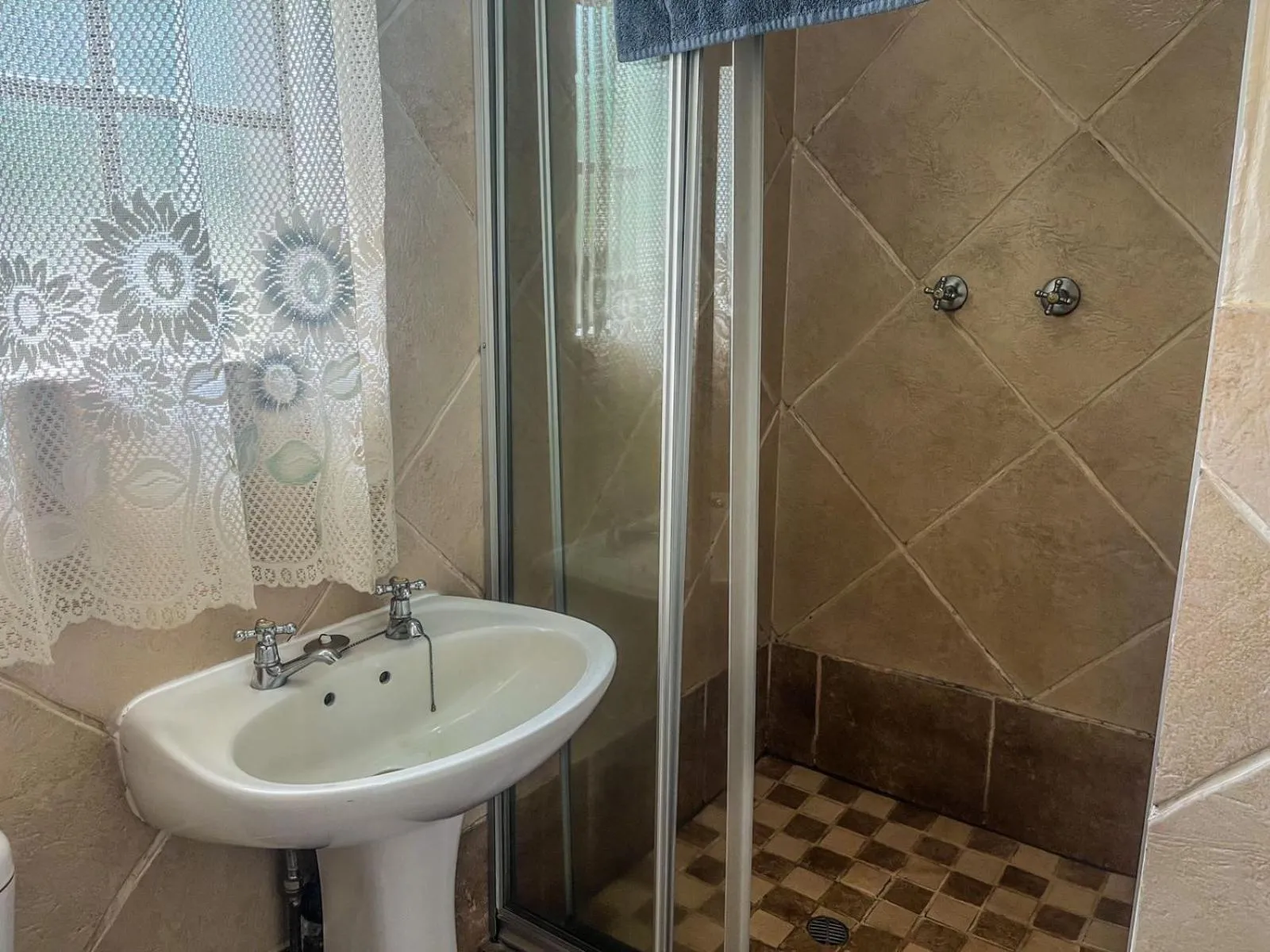 Two-Bedroom Chalet - single occupancy in Leribisi Lodge
