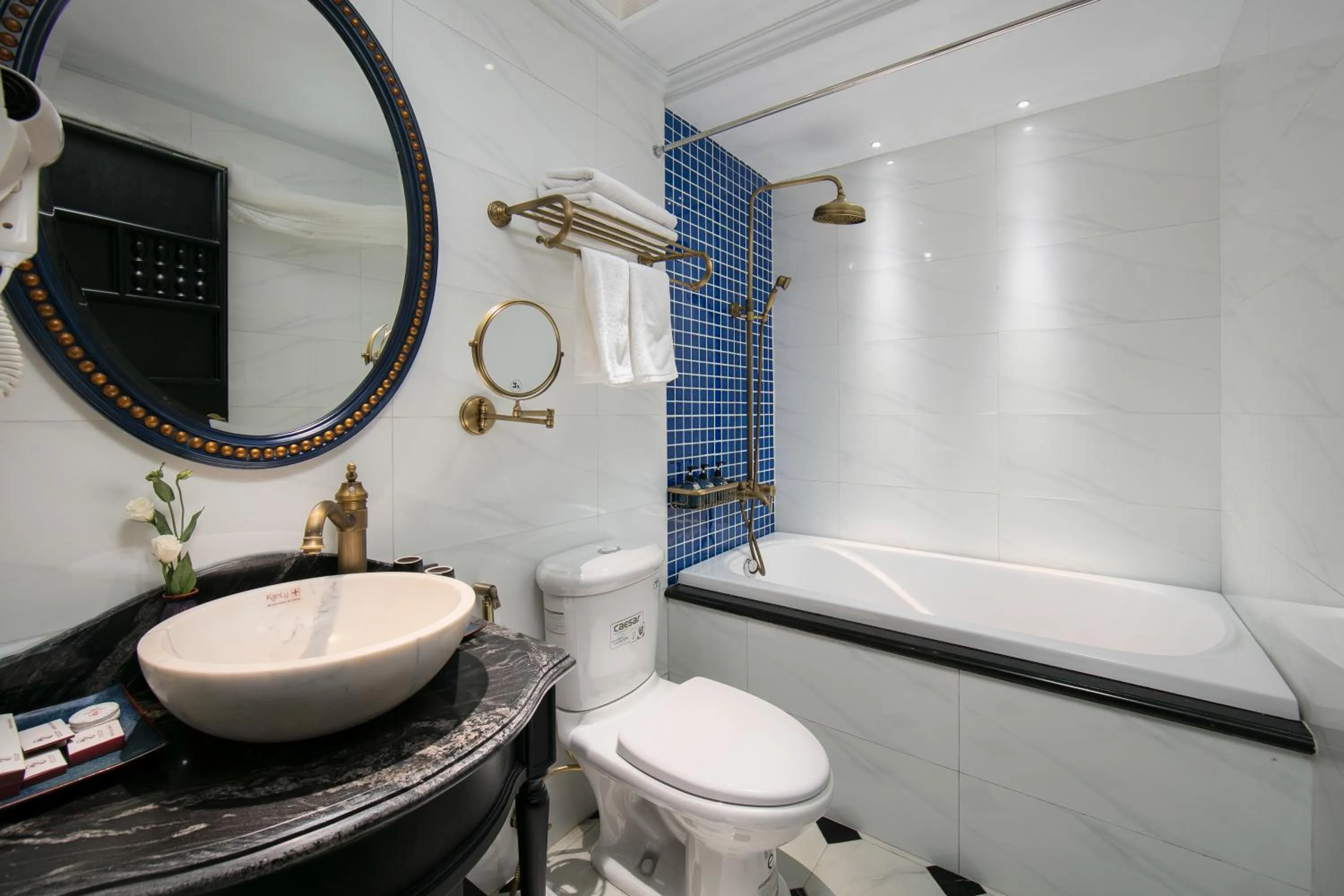 Shower in La Beaute Boutique Hotel & Spa