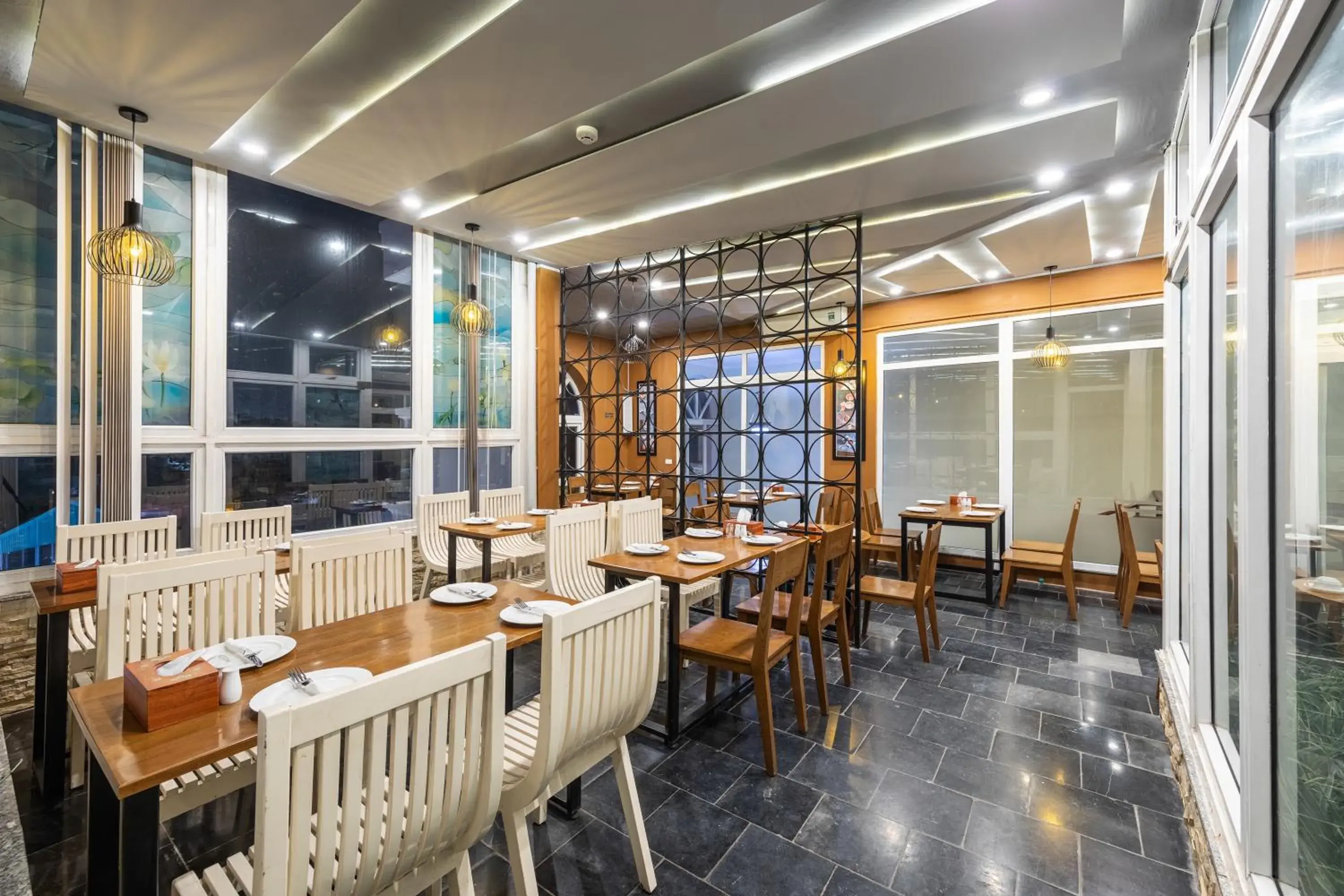 Restaurant/places to eat in A25 Hotel - 23 Quán Thánh Restaurant/places to eat in A25 Hotel - 23 Quán Thánh