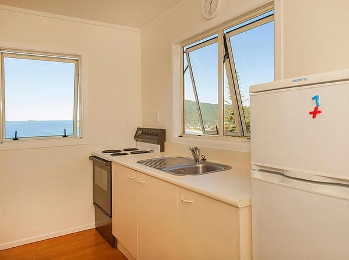Pretty on Paku, Tairua - Cottage