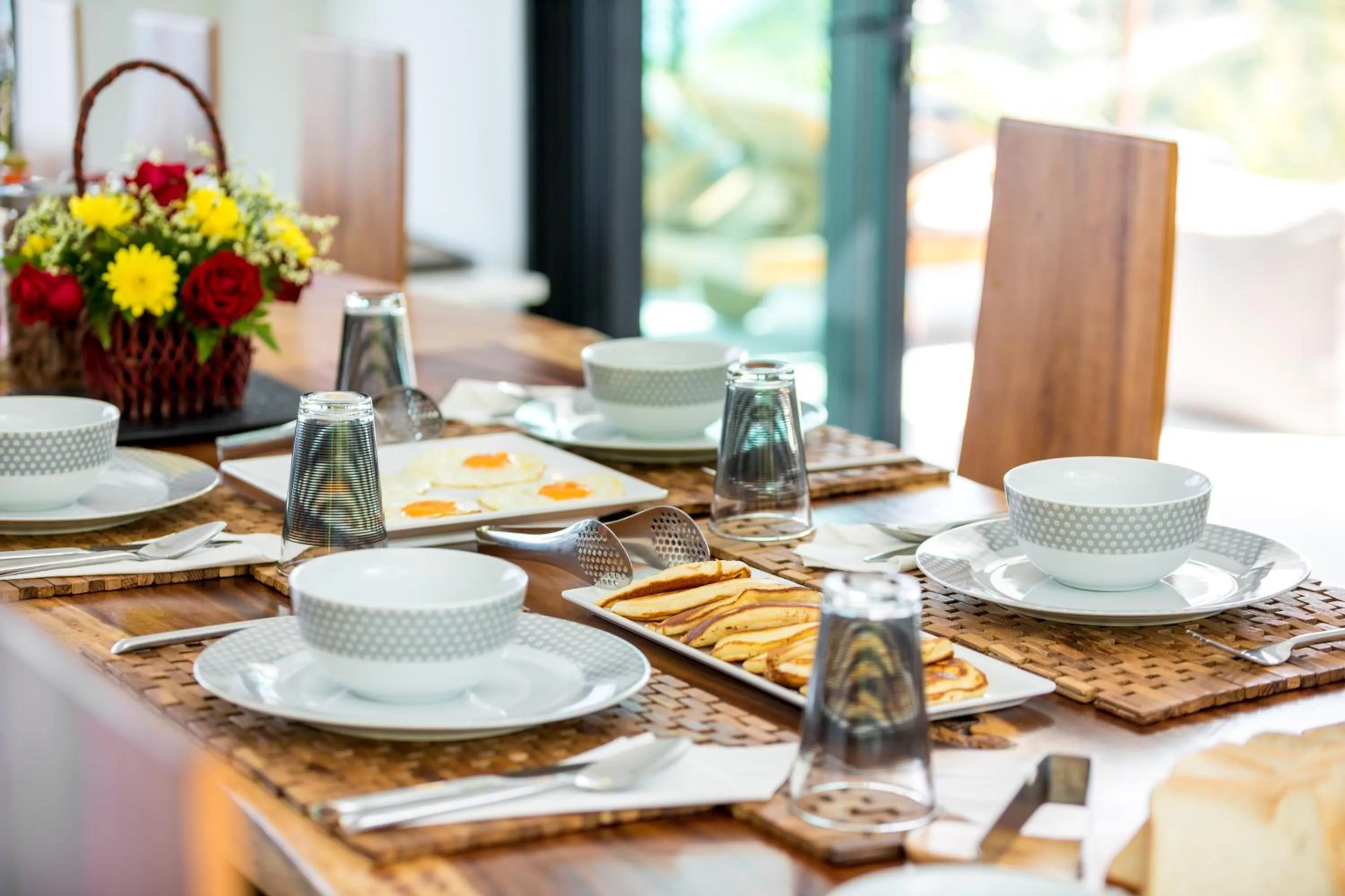 Restaurant/places to eat in Villa The Spot Koh Samui