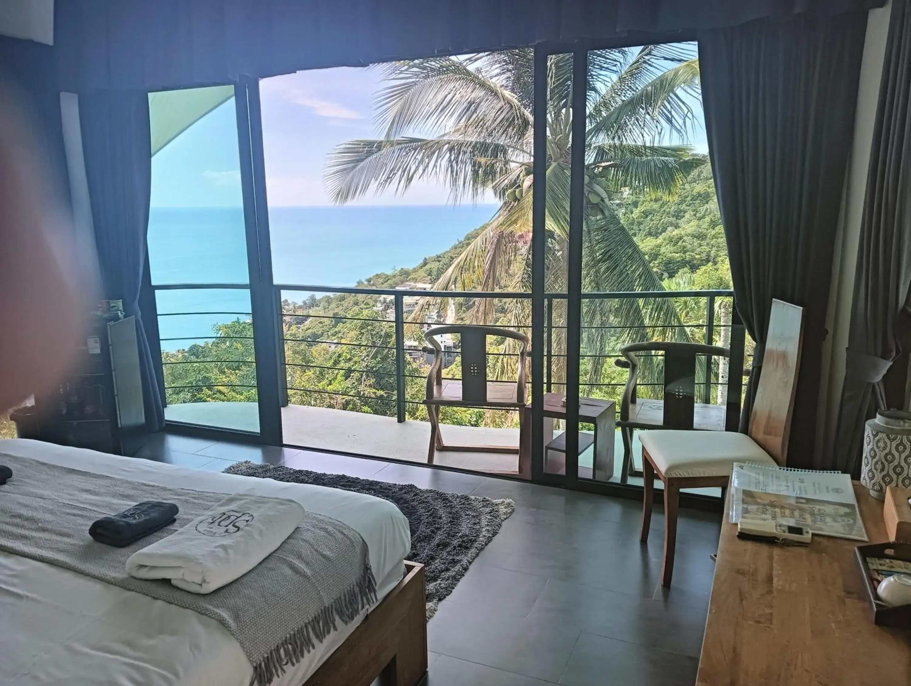 Deluxe Double Room with Sea View in Villa The Spot Koh Samui Deluxe Double Room with Sea View in Villa The Spot Koh Samui