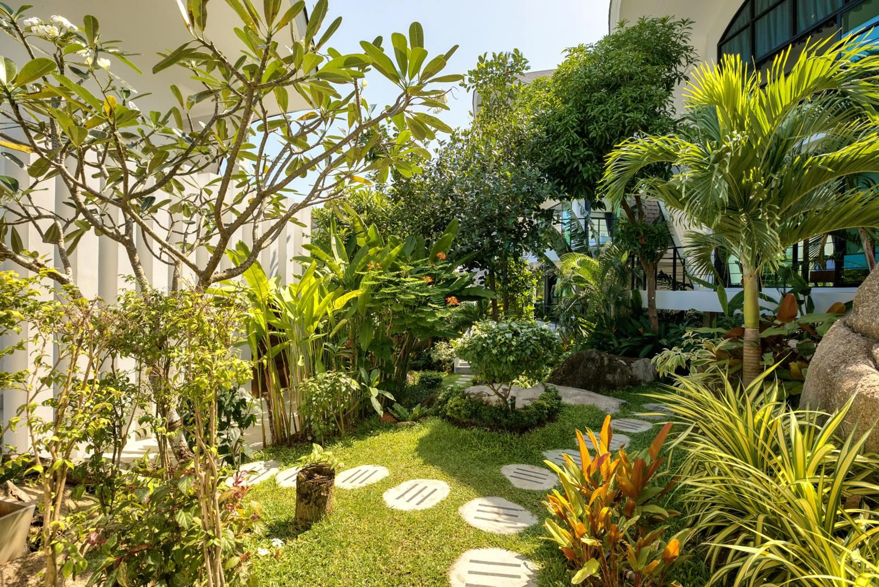 Garden view in Villa The Spot Koh Samui