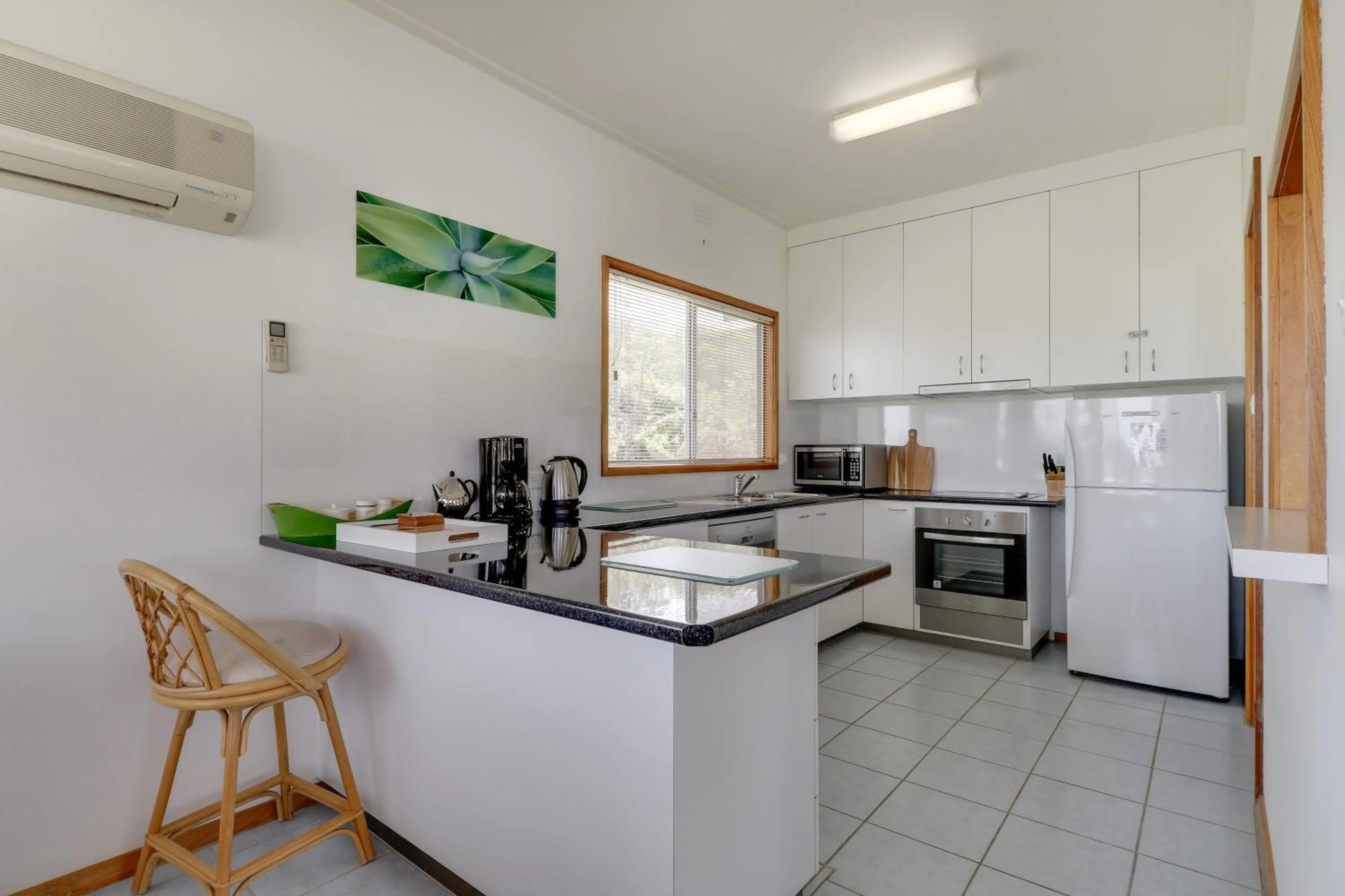 Stradbroke - Central Metung Escape
