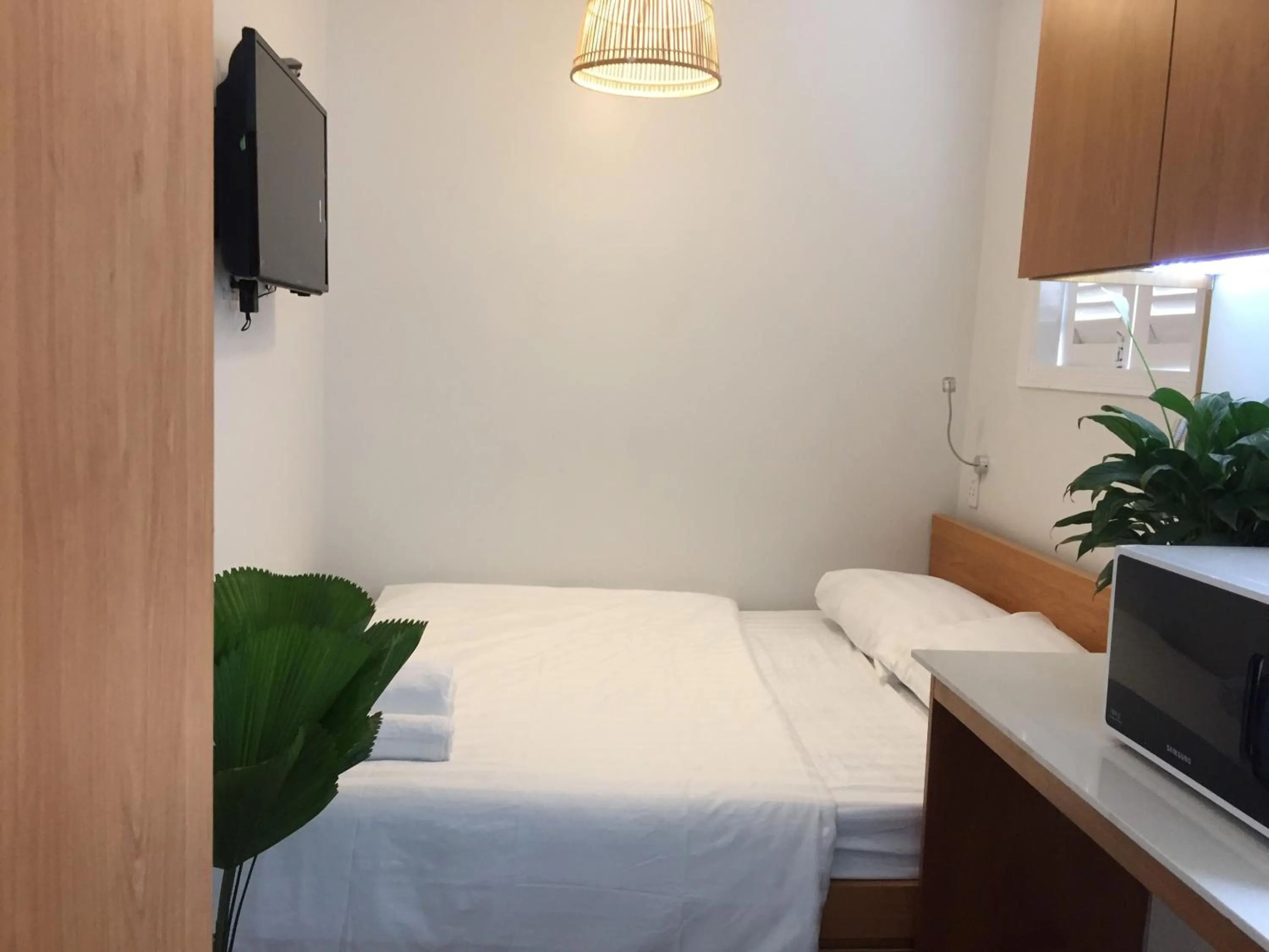 Bed in An Nam Corner - Dreamer