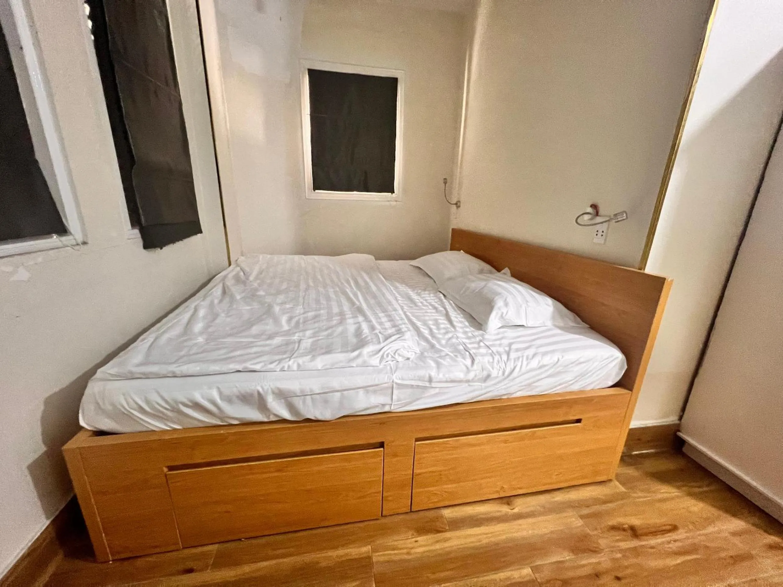 Bed in An Nam Corner - Dreamer