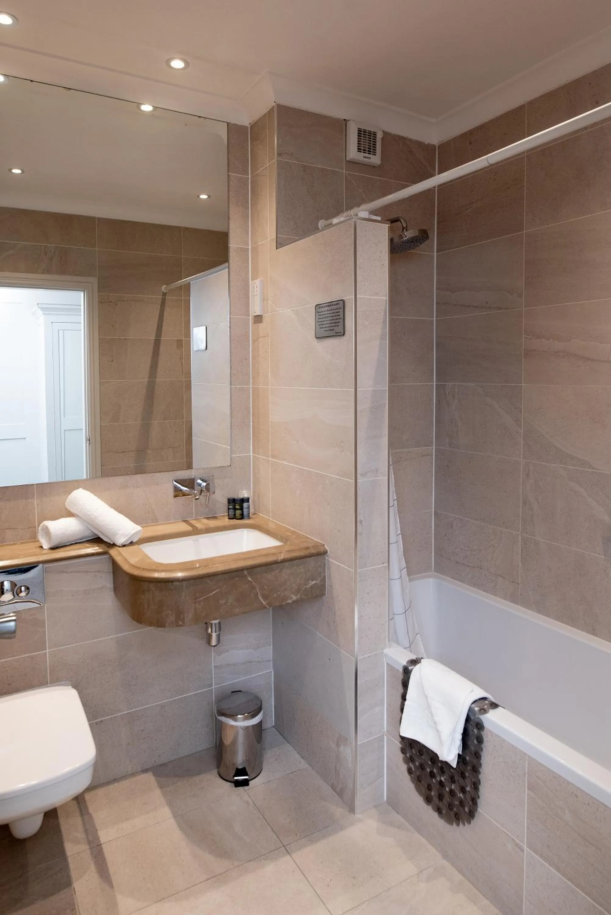 Bathroom in Whitford House Hotel