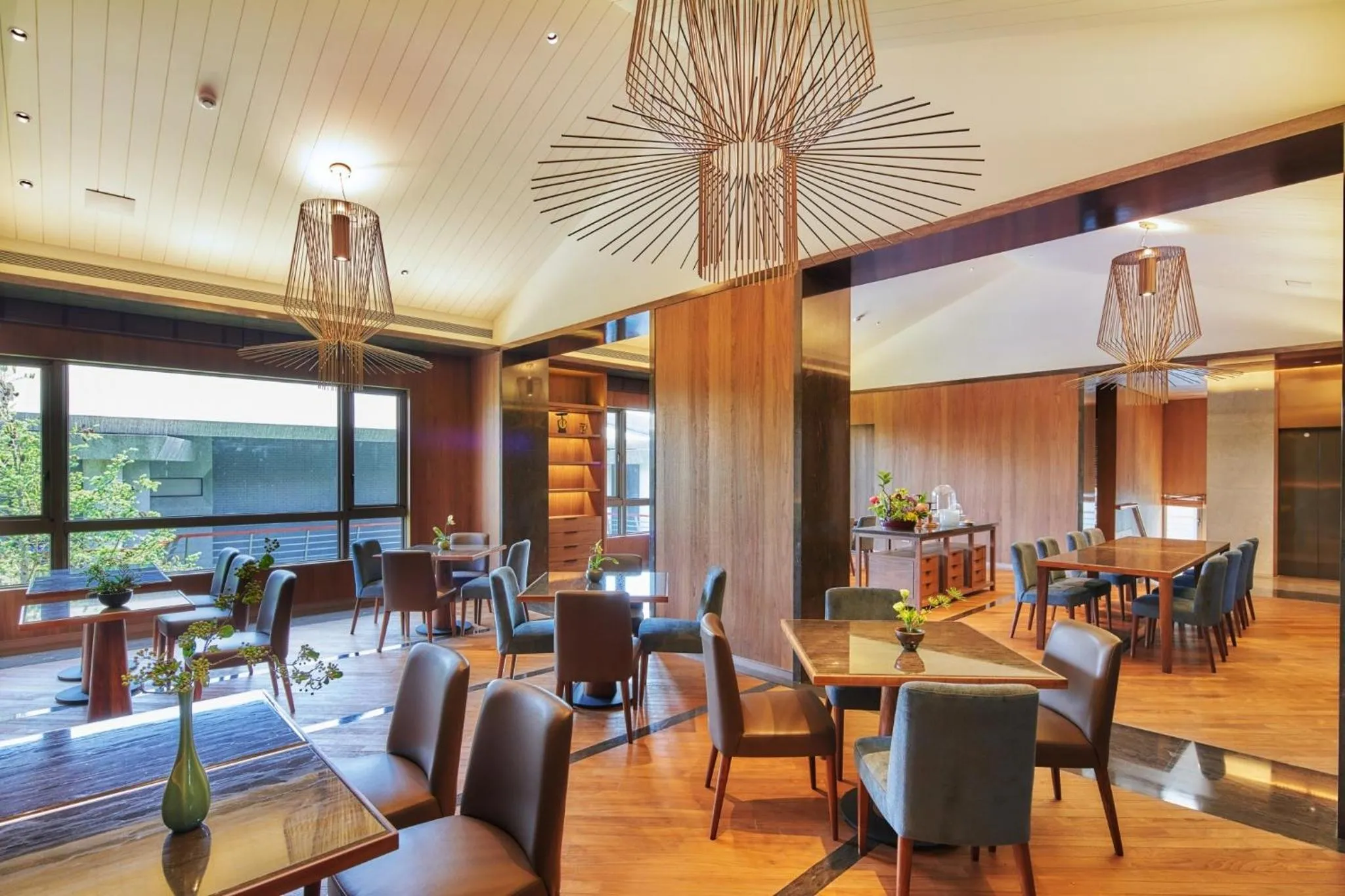 Restaurant/places to eat in Apexvilla-moon