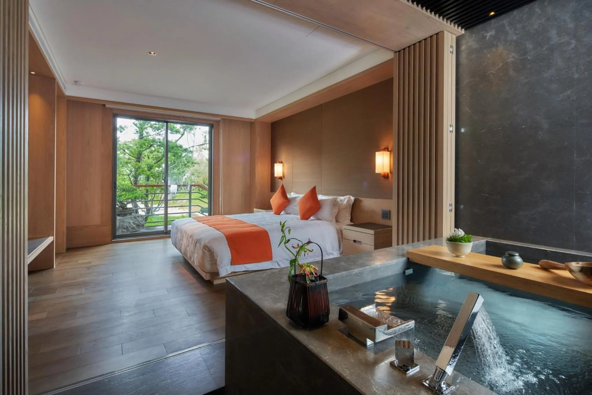 Hot Spring Bath, Bed in Apexvilla-moon