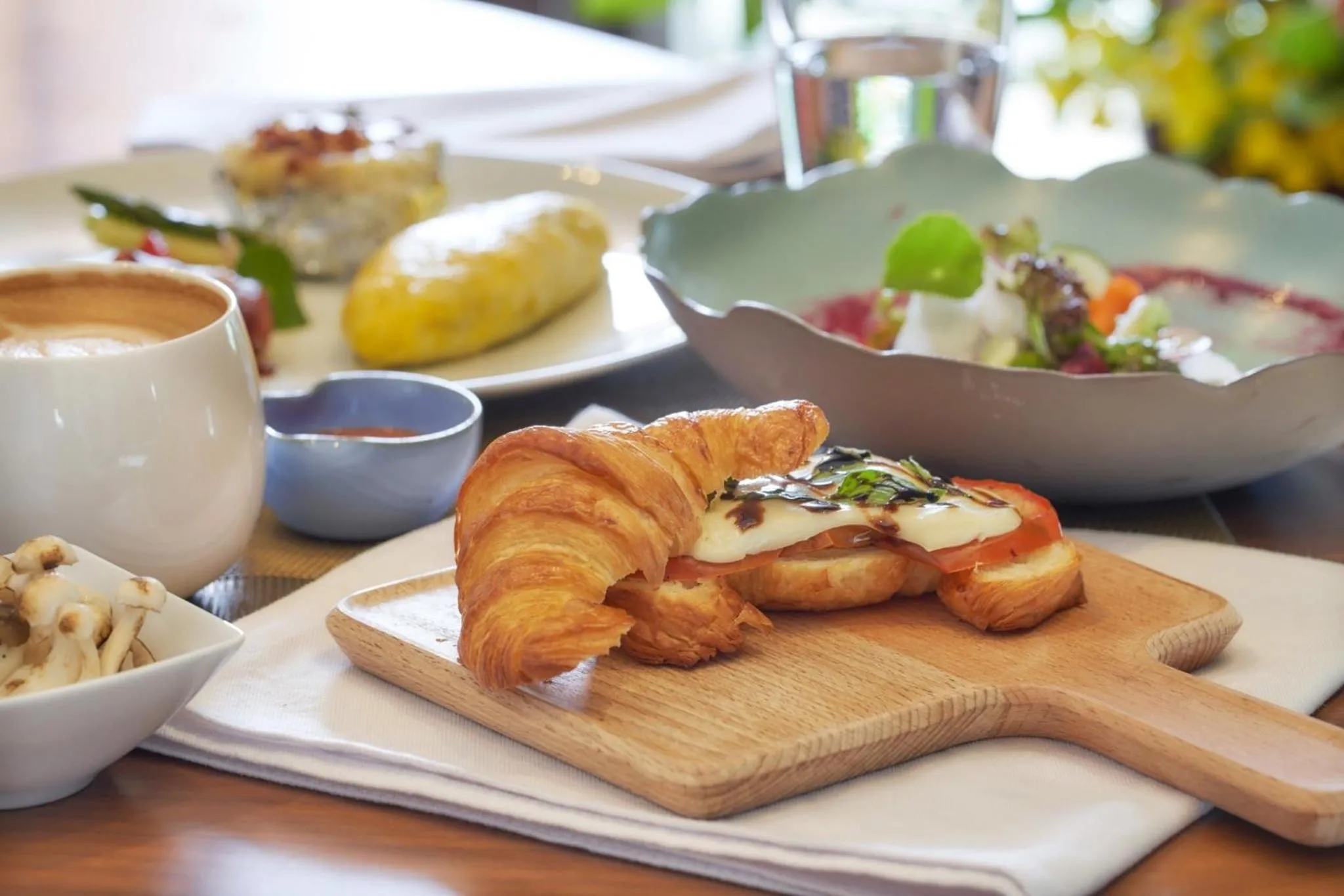 Restaurant/places to eat in Apexvilla-moon