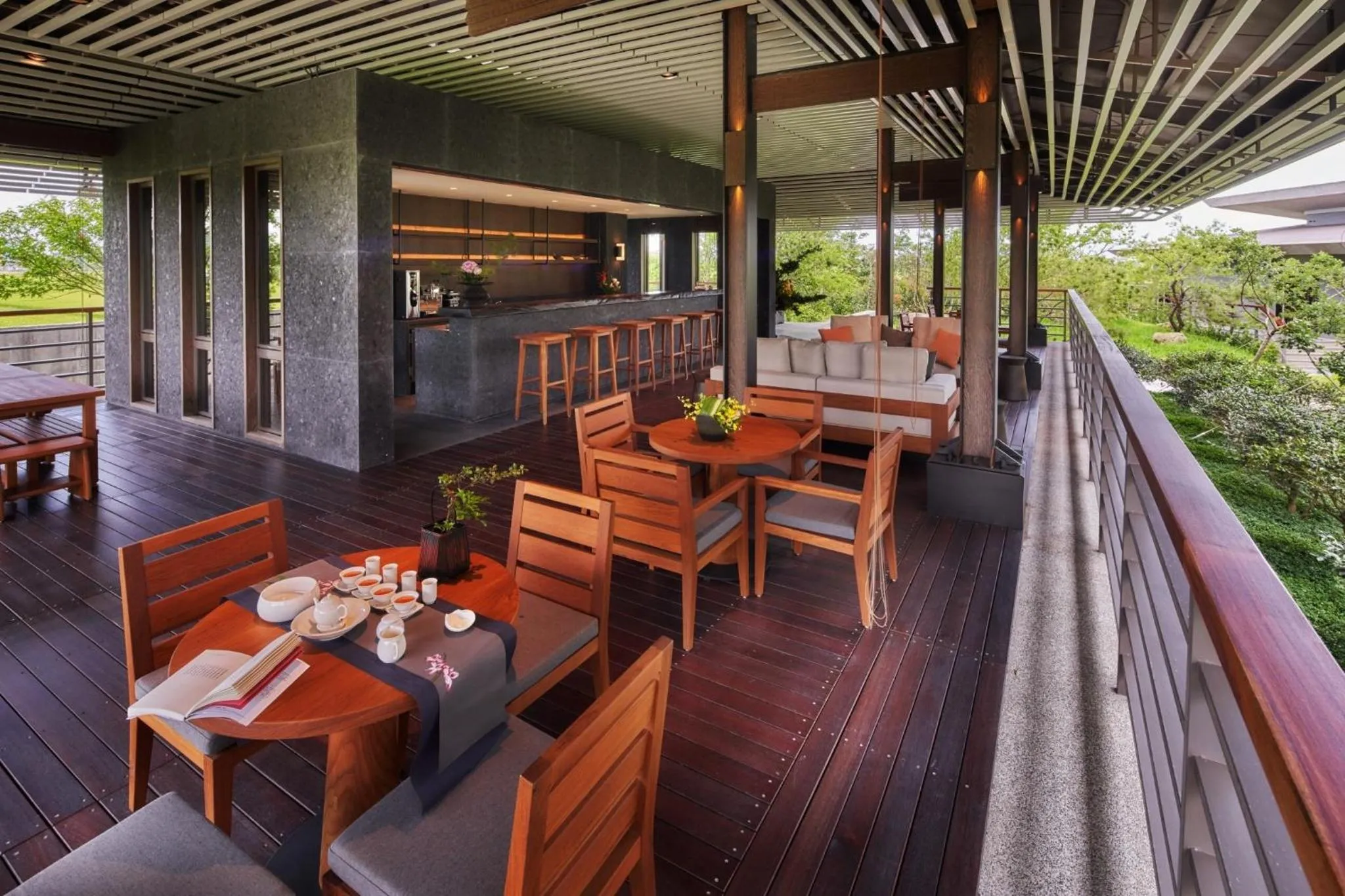 Patio in Apexvilla-moon