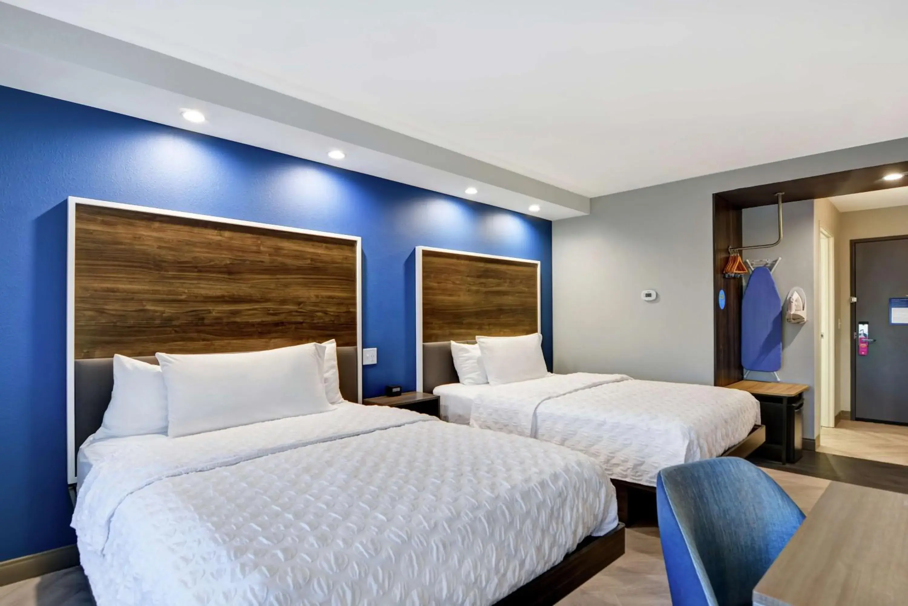 Queen Room with Two Queen Beds in Tru By Hilton Richmond Queen Room with Two Queen Beds in Tru By Hilton Richmond