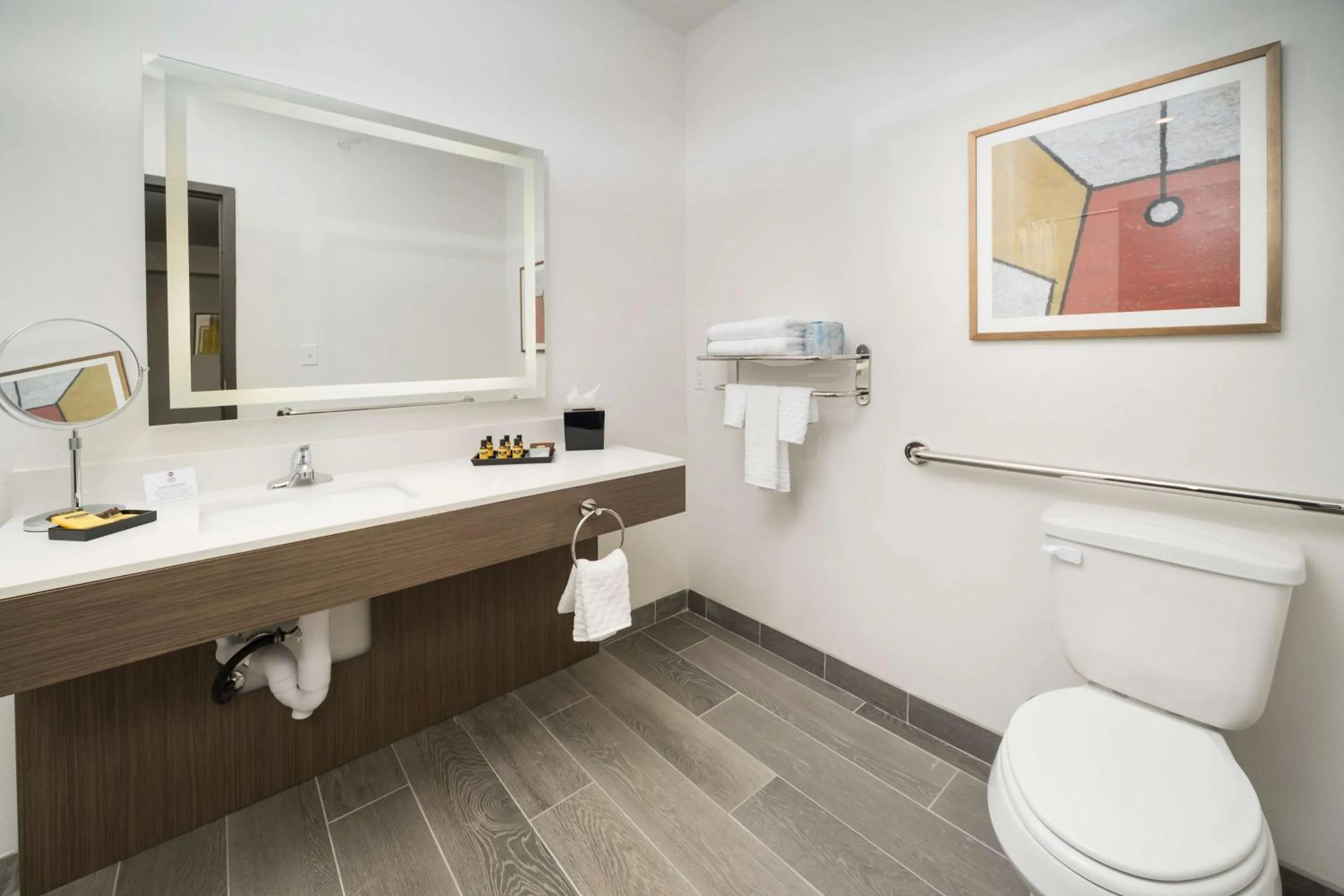 Bathroom in Best Western Plus Executive Residency Austin - Round Rock