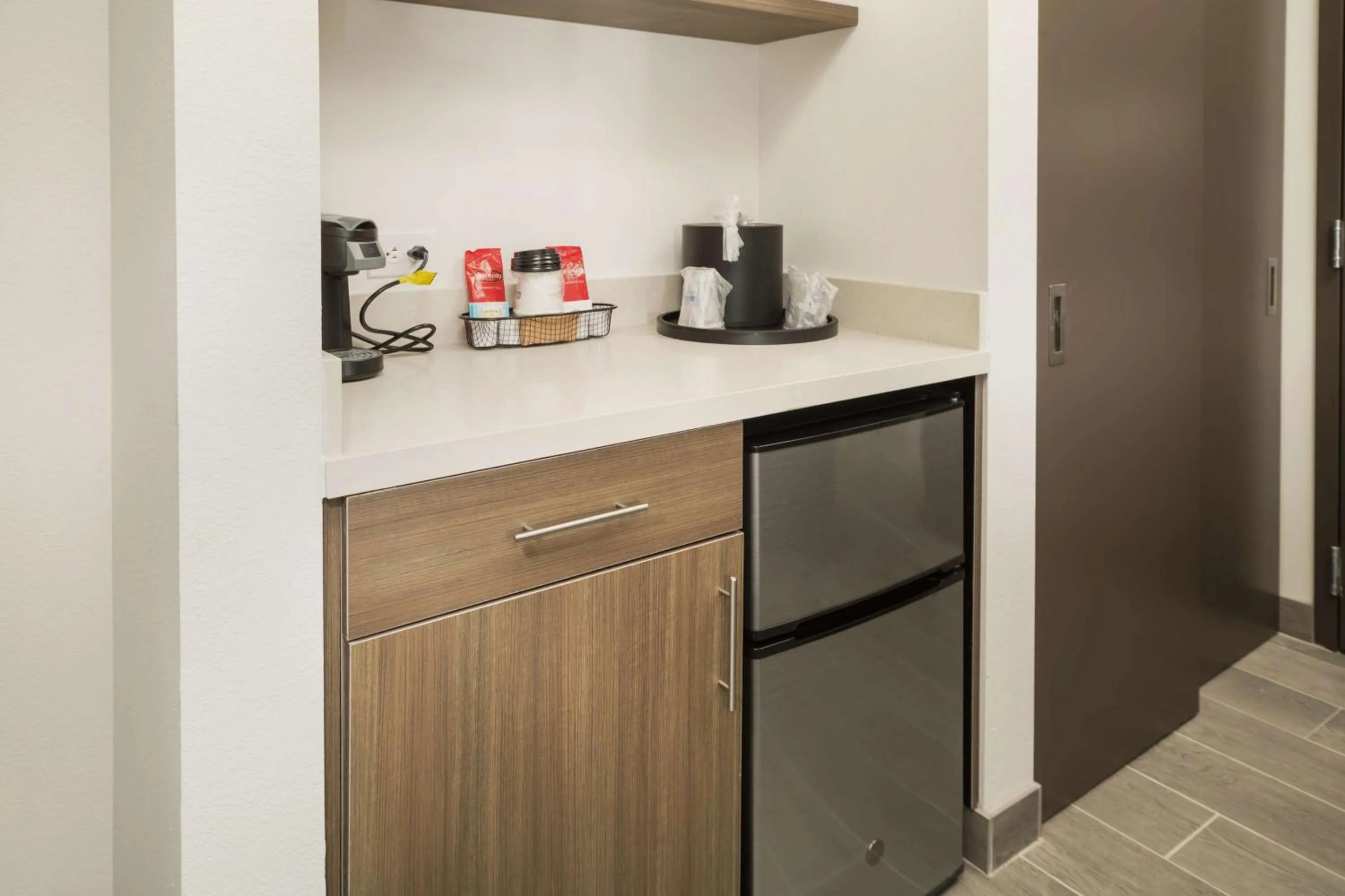 Photo of the whole room in Best Western Plus Executive Residency Austin - Round Rock