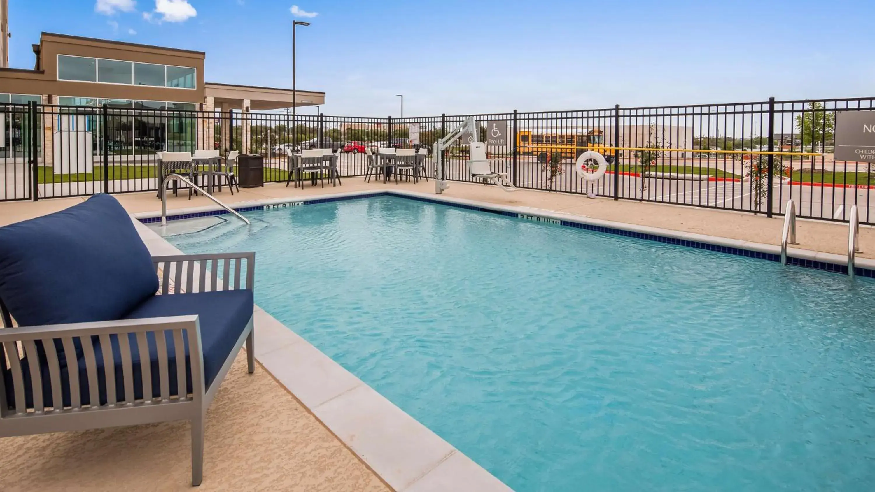 Pool view in Best Western Plus Executive Residency Austin - Round Rock Pool view in Best Western Plus Executive Residency Austin - Round Rock