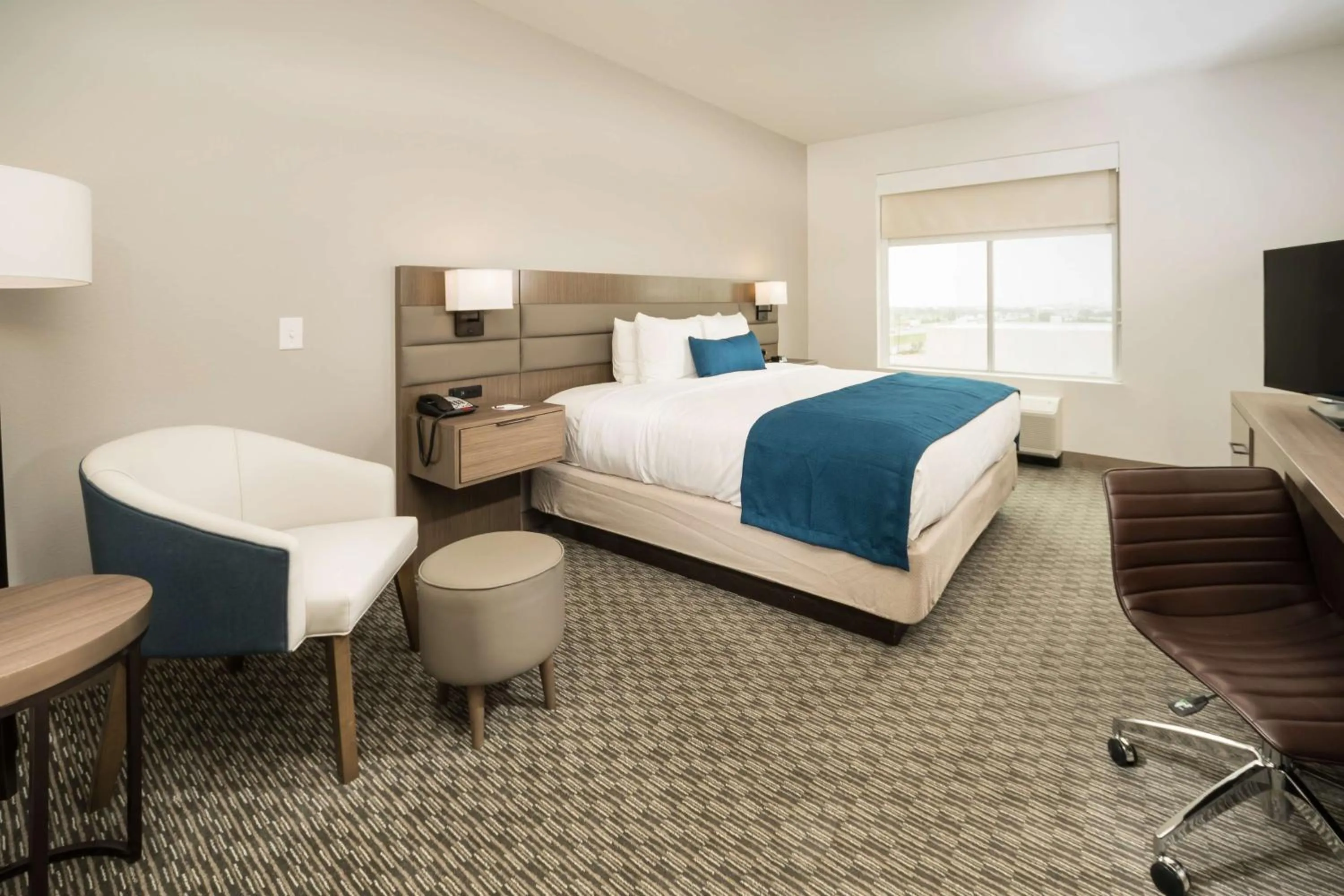 Bedroom in Best Western Plus Executive Residency Austin - Round Rock