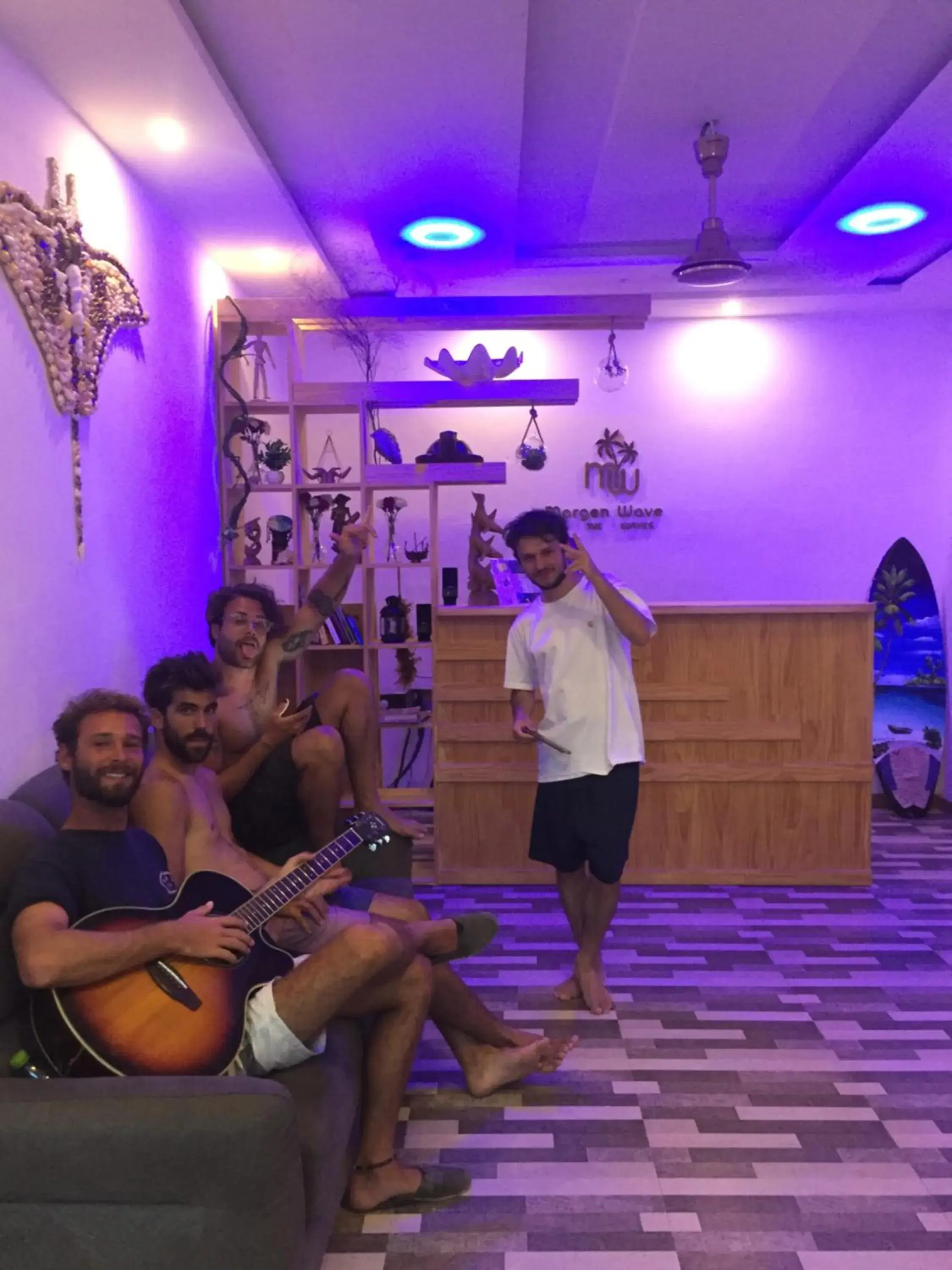 Molar Wave Molar Wave