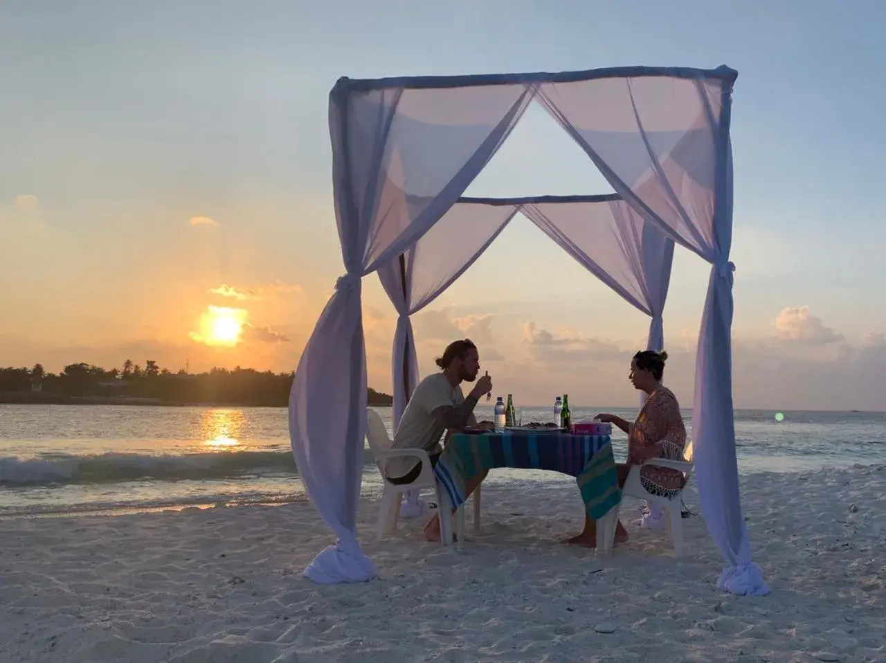 Food and drinks in Molar Wave Food and drinks in Molar Wave