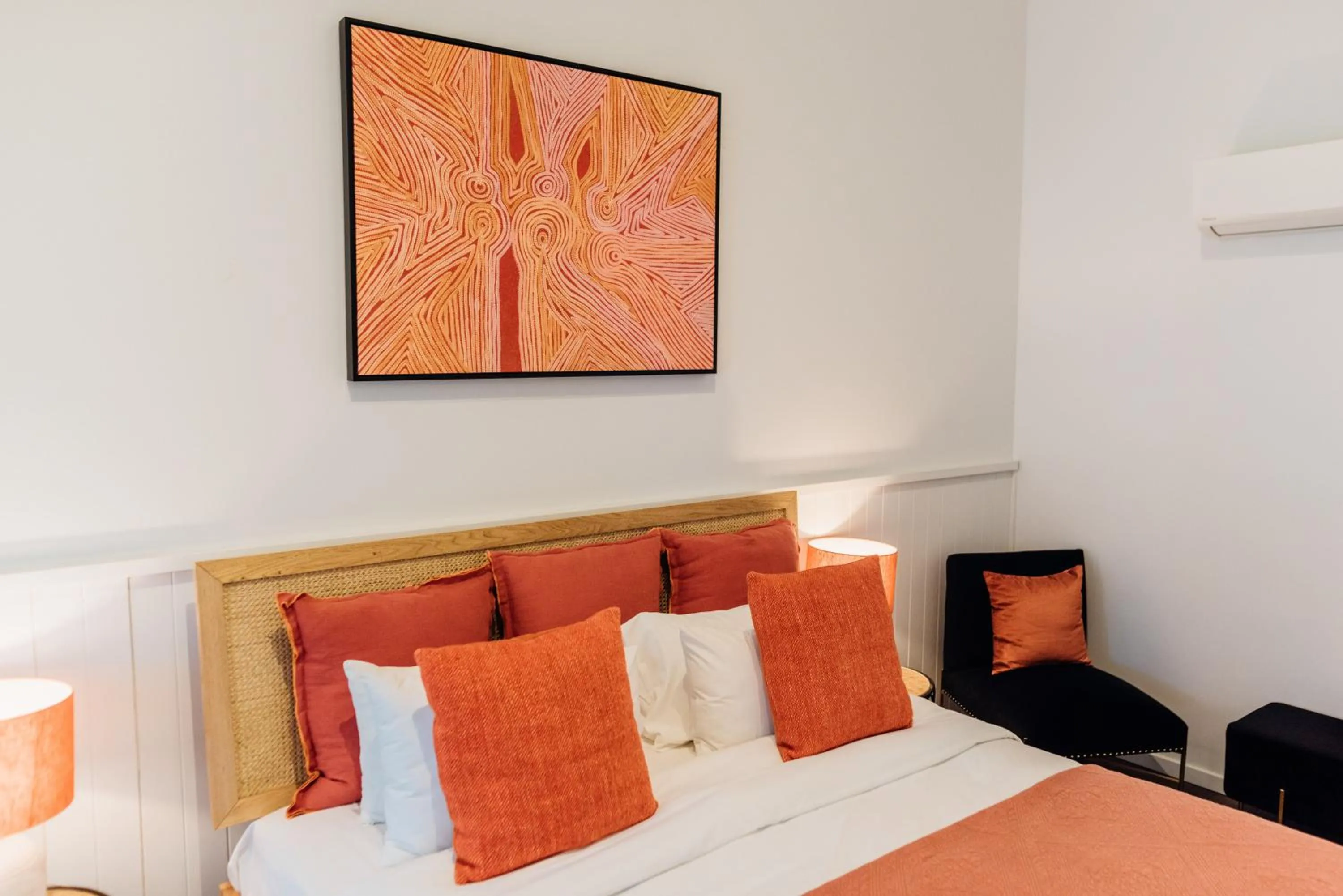 Bed in Port O' Call Motel