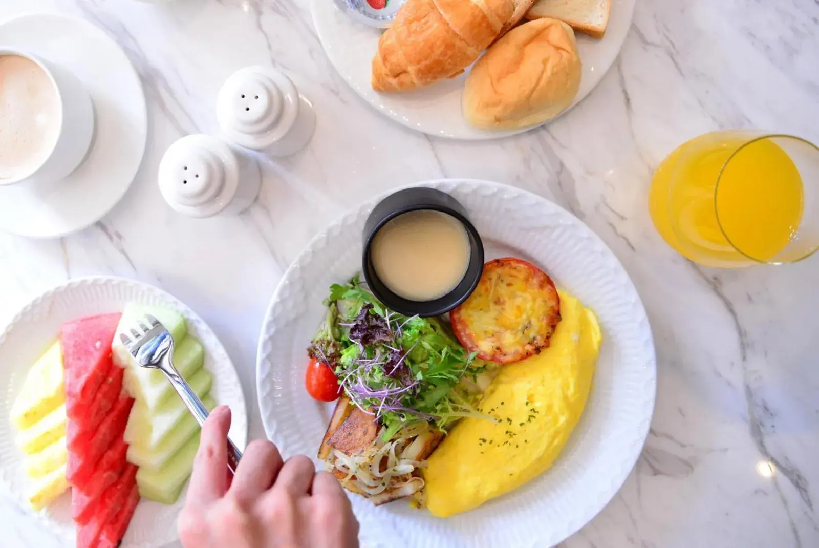 Food and drinks in Jolley Hotel Food and drinks in Jolley Hotel