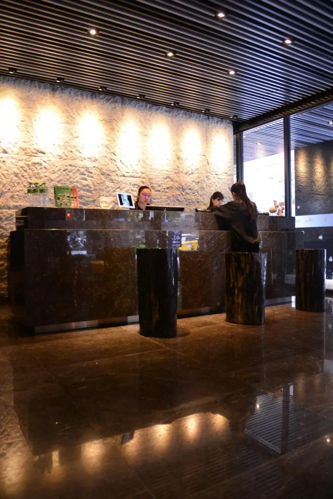 Lobby or reception in Jolley Hotel Lobby or reception in Jolley Hotel