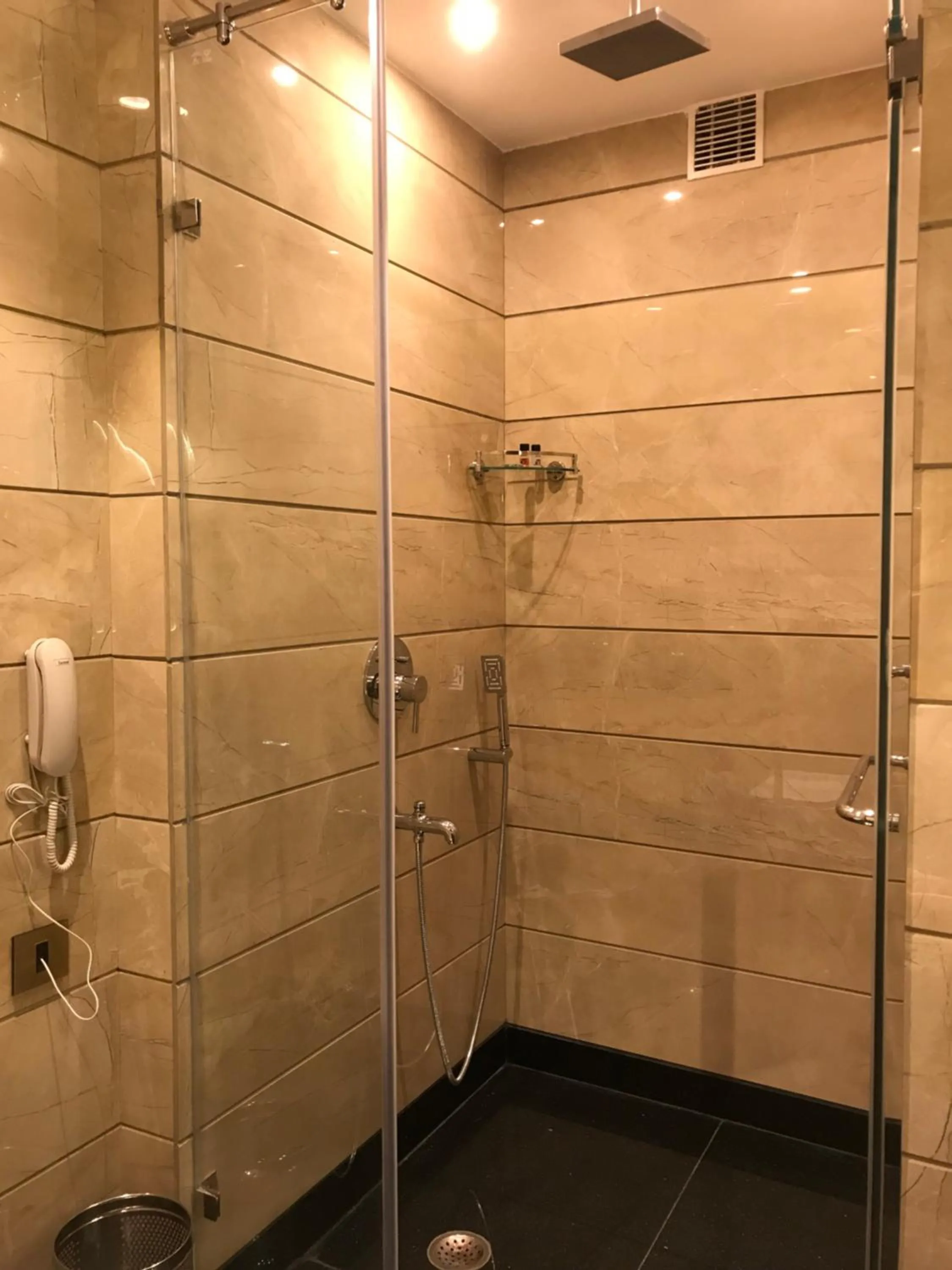 JRD Pride-Business Hotel