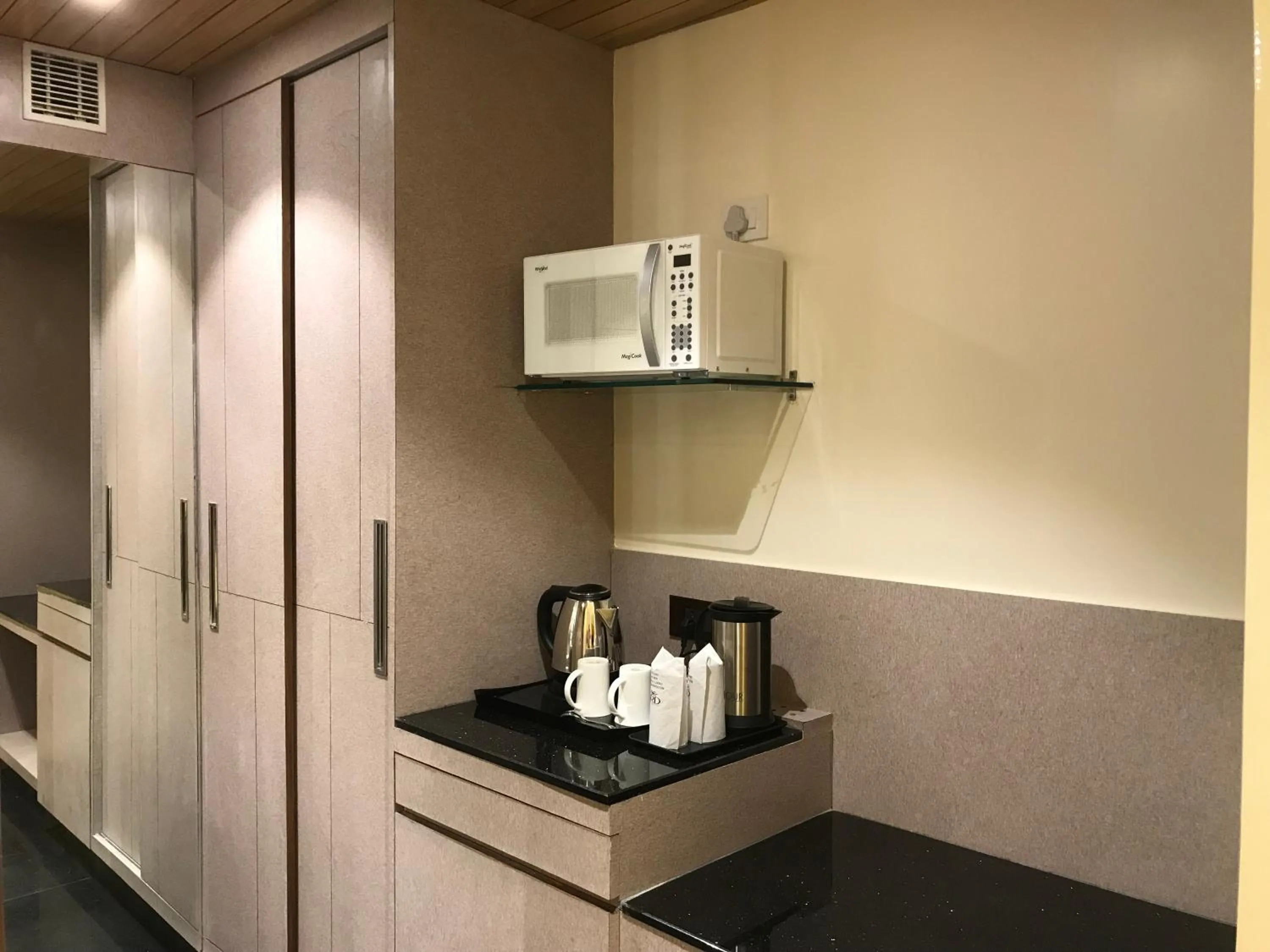 JRD Pride-Business Hotel