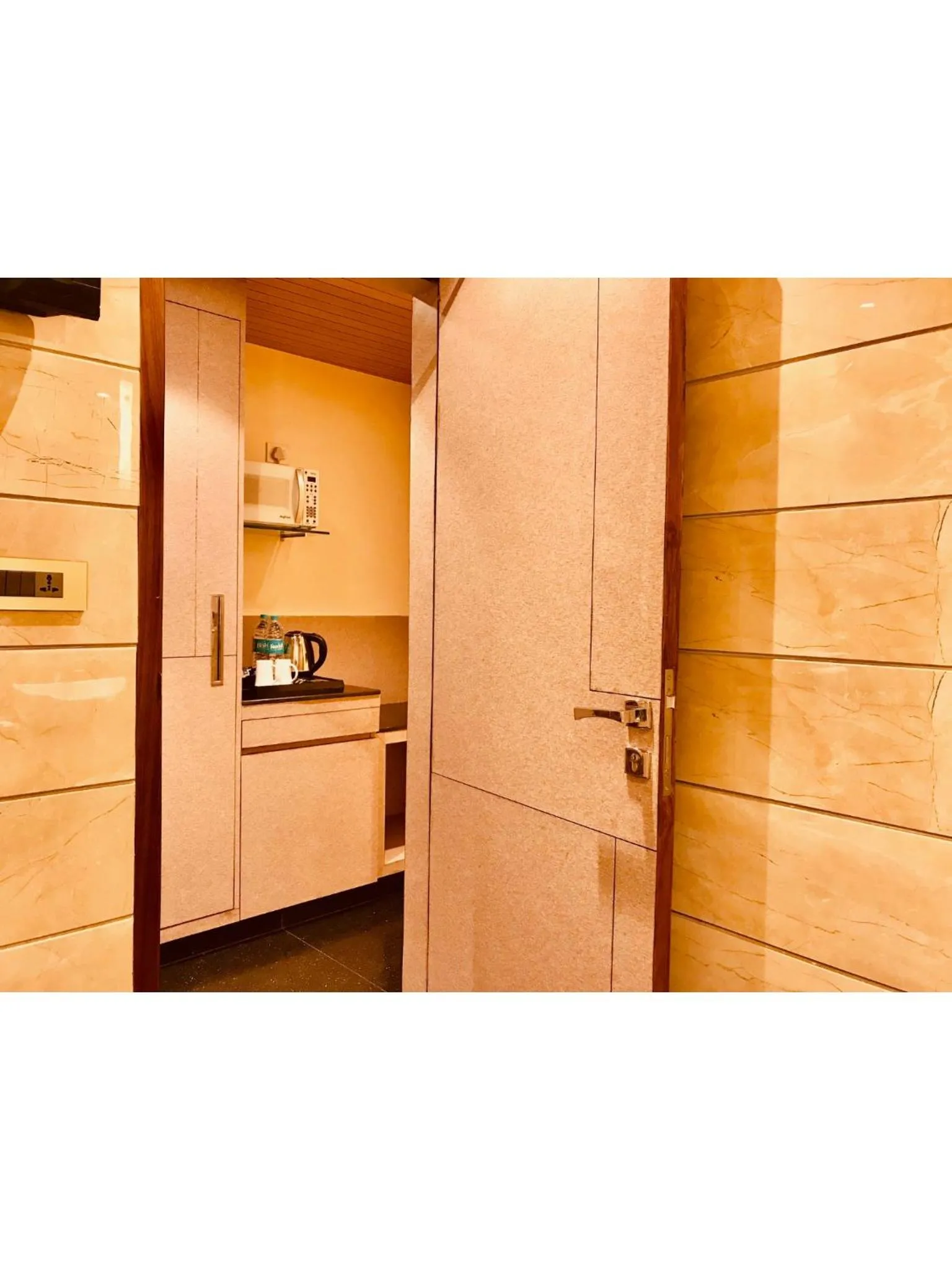 JRD Pride-Business Hotel