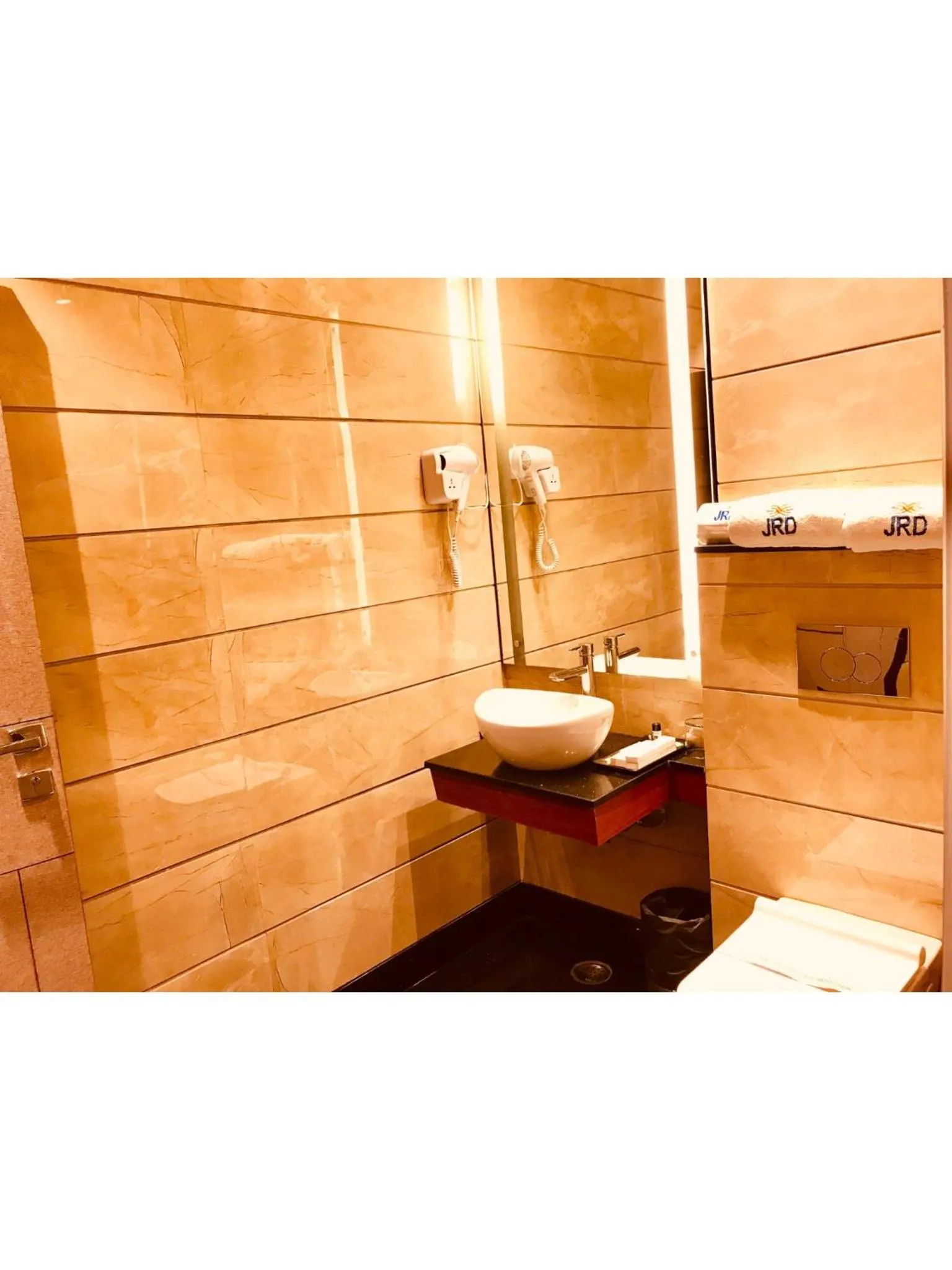 JRD Pride-Business Hotel