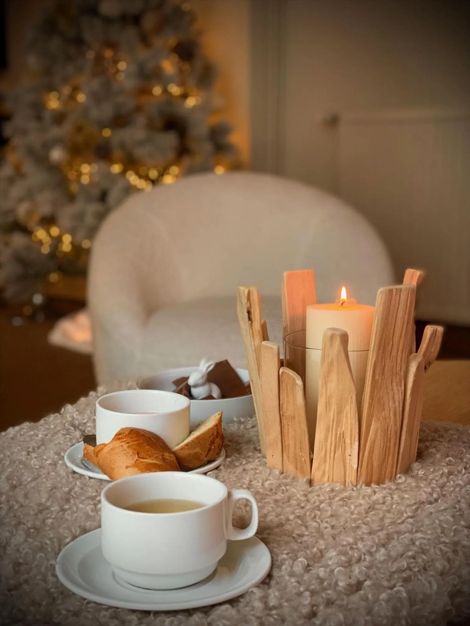 Communal lounge/ TV room in Maison Richet
