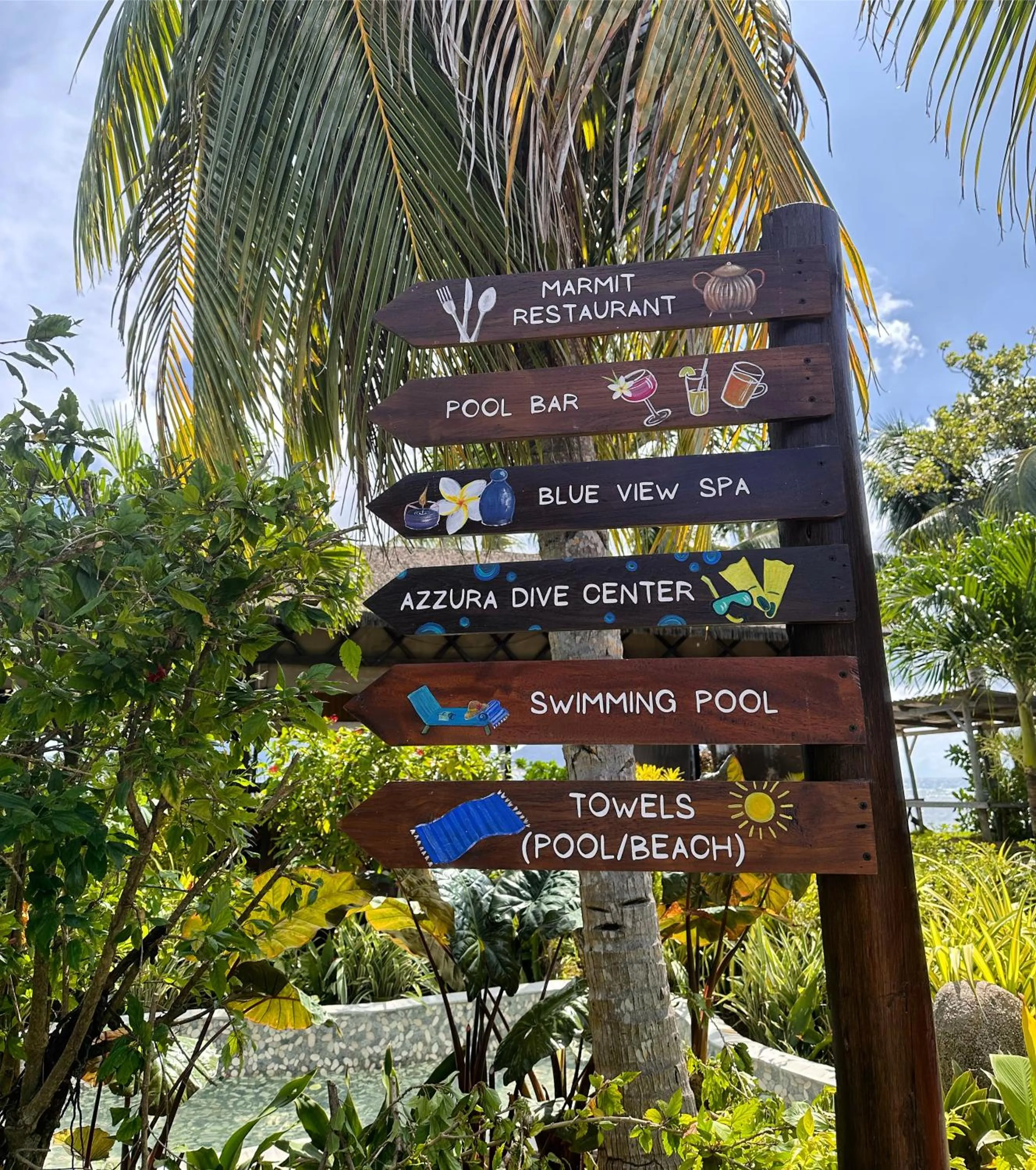 Logo/Certificate/Sign in La Digue Island Lodge